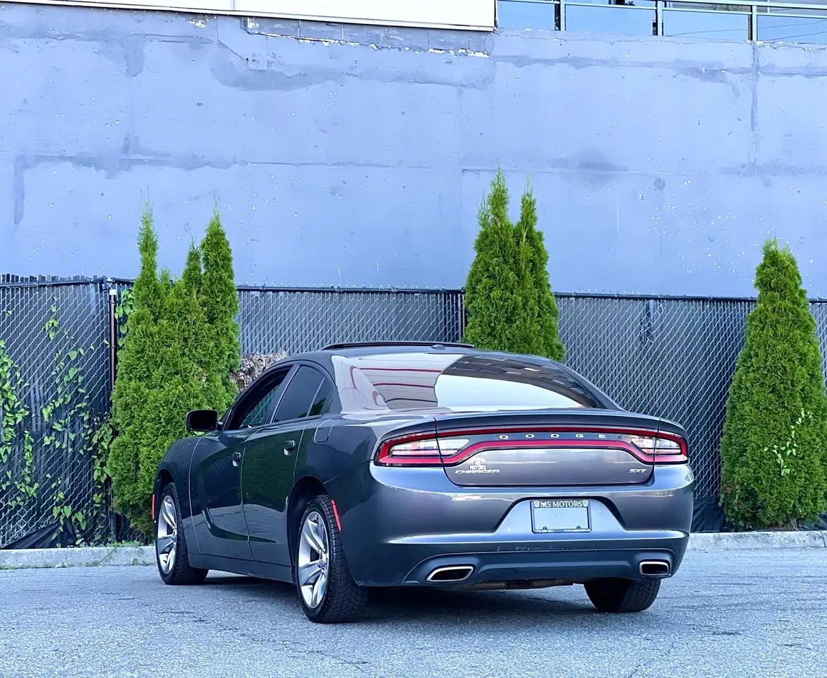 Dodge Charger снимка Dodge Charger