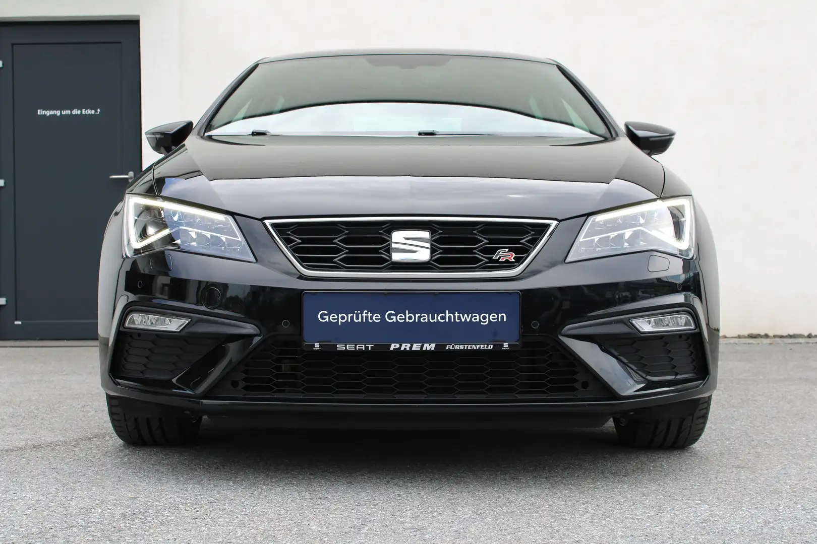 SEAT Leon FR 1,4 TSI 125 mit vielen Extras! Noir - 1