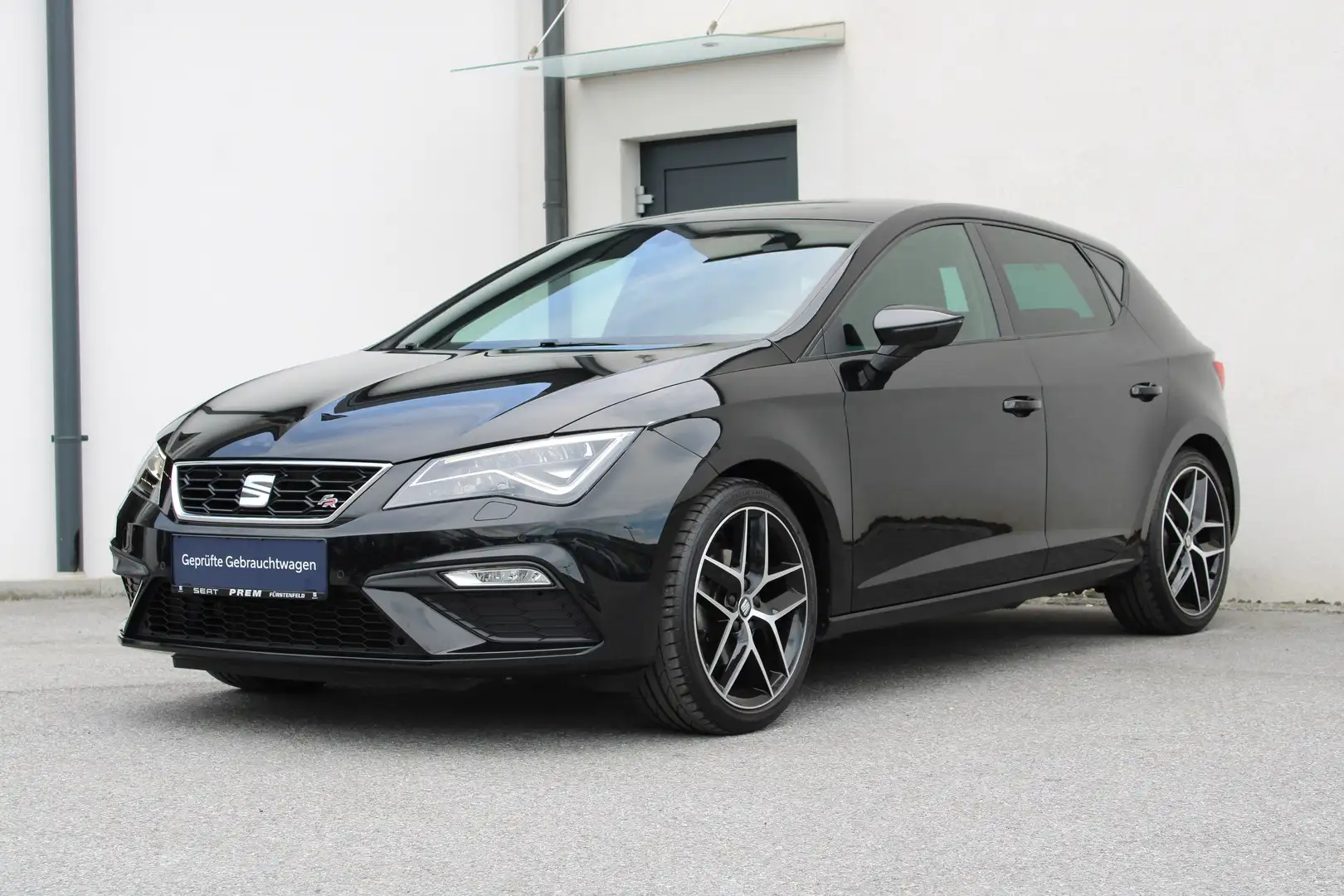 SEAT Leon FR 1,4 TSI 125 mit vielen Extras! Noir - 2
