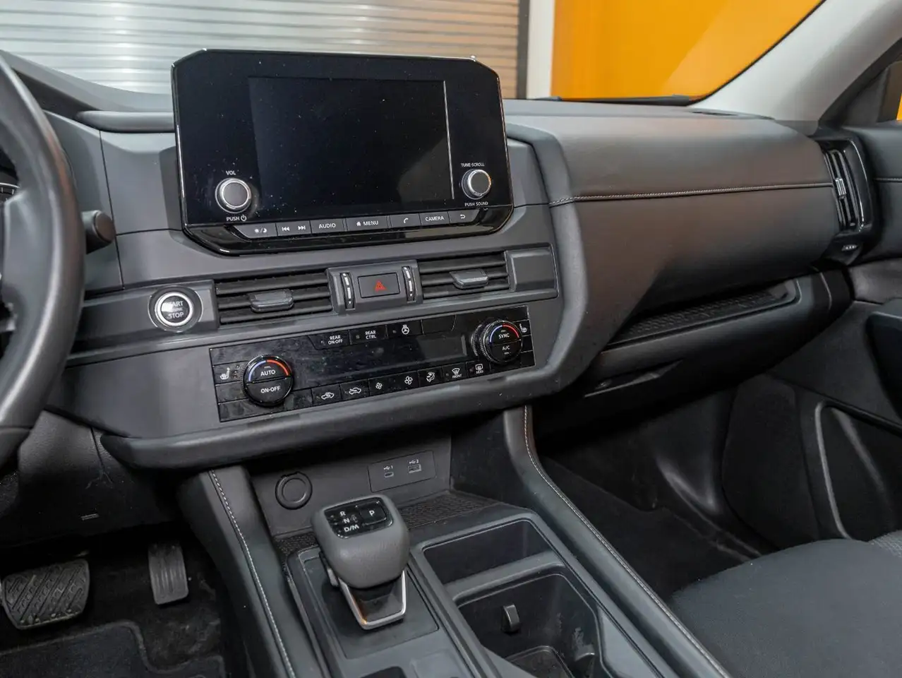 Nissan Pathfinder fotografie Nissan Pathfinder