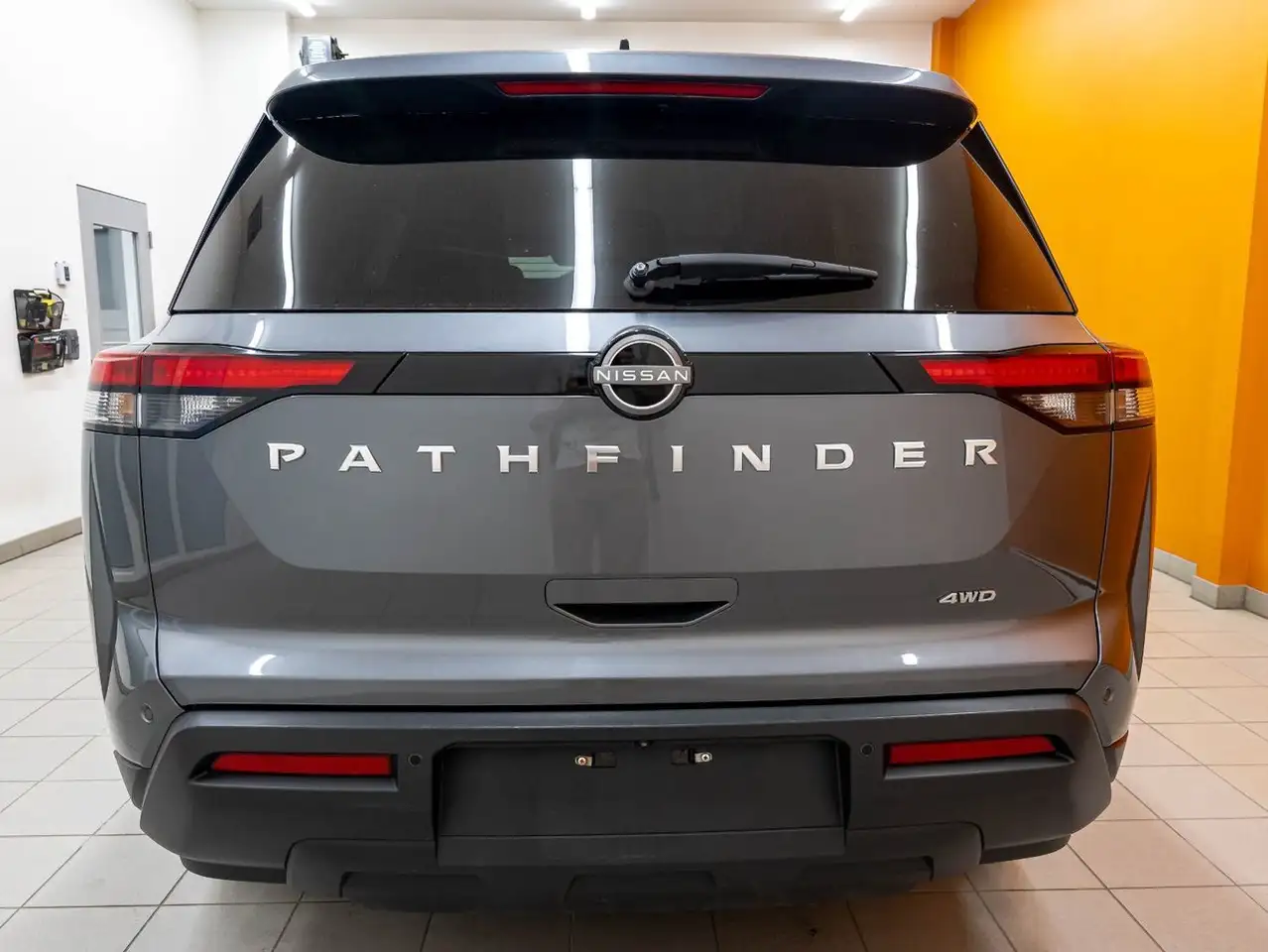 Nissan Pathfinder fotografie Nissan Pathfinder
