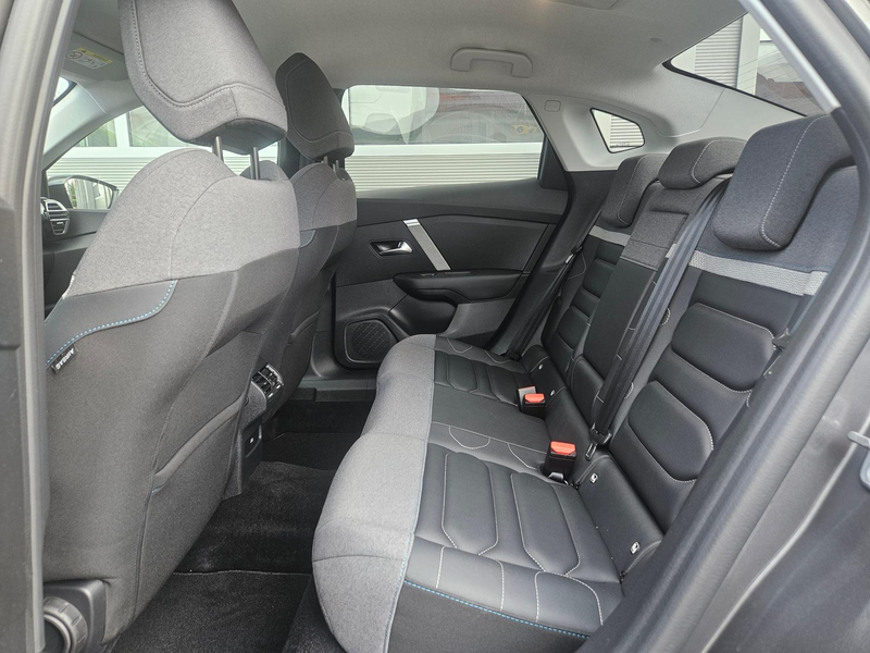 Citroen C4 X Max PT 130 EAT8 HUD*SHZ*Kamera*ACC*NAVI* — photo 14