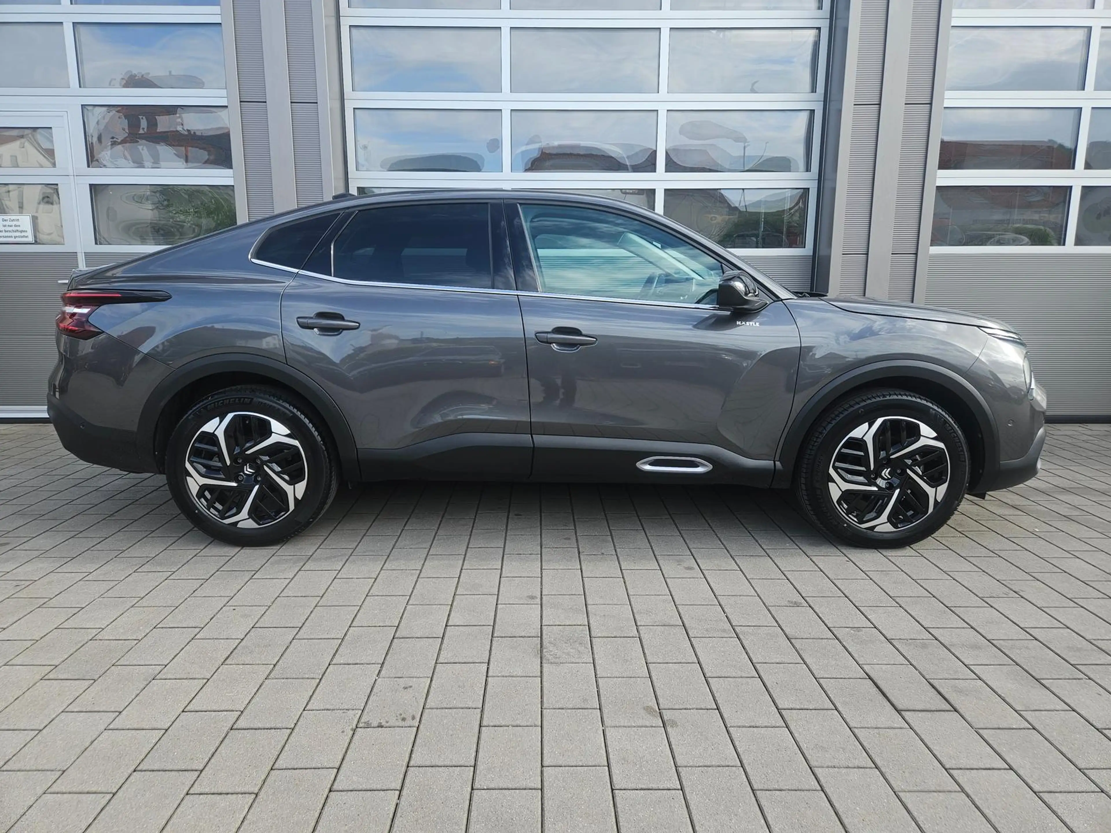Citroen C4 X Max PT 130 EAT8 HUD*SHZ*Kamera*ACC*NAVI* — photo 3