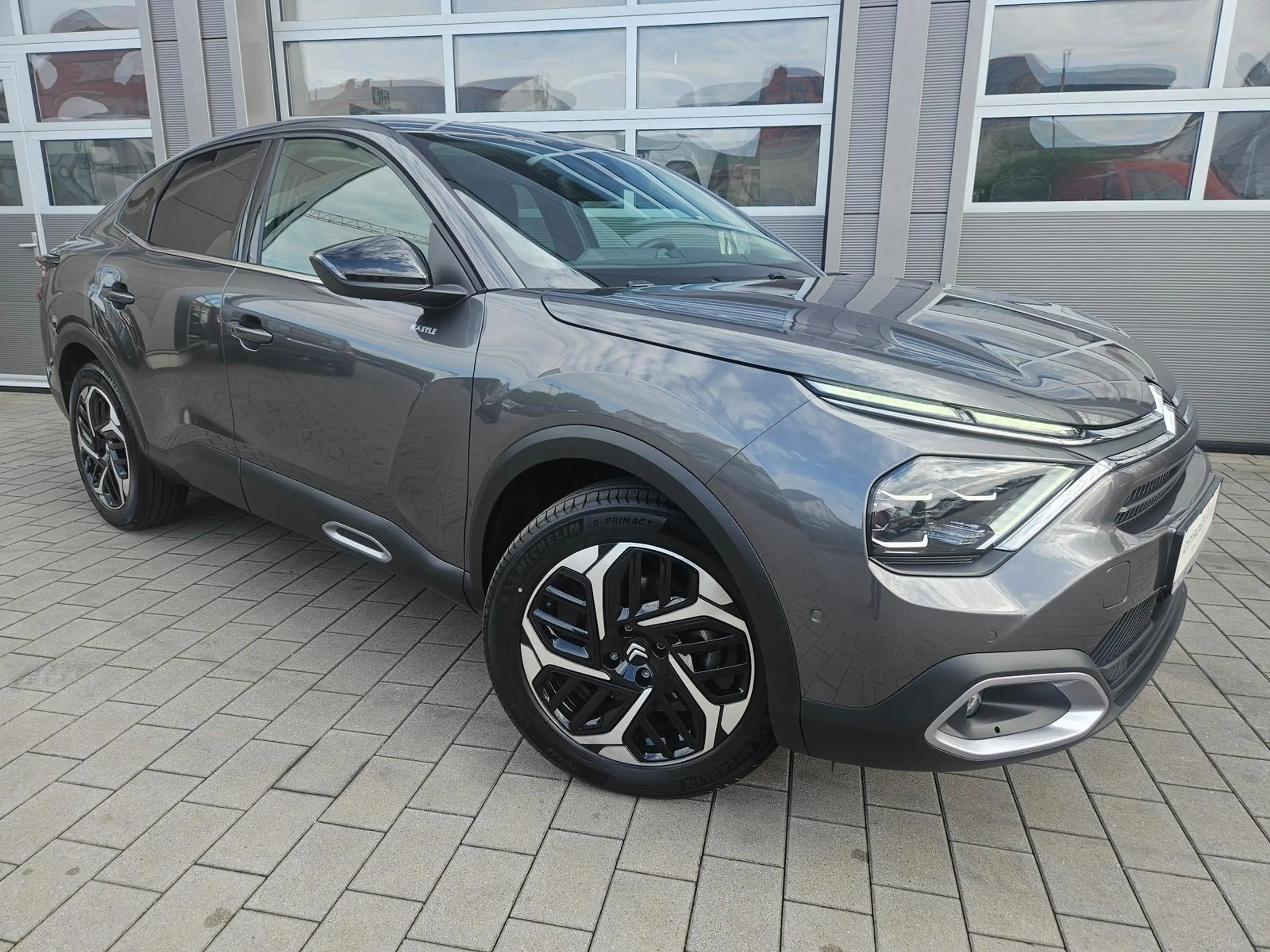 Citroen C4 X Max PT 130 EAT8 HUD*SHZ*Kamera*ACC*NAVI* — photo 2