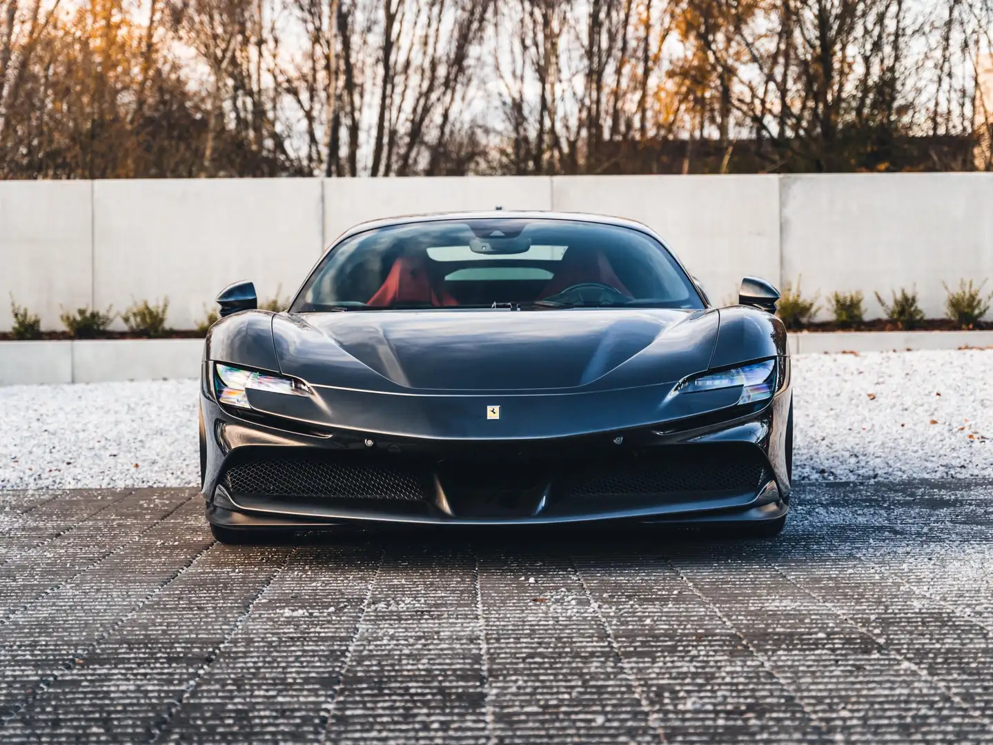 Ferrari SF90 Stradale Grigio Silverstone / Lift / Carbon / First owner Grey - 2