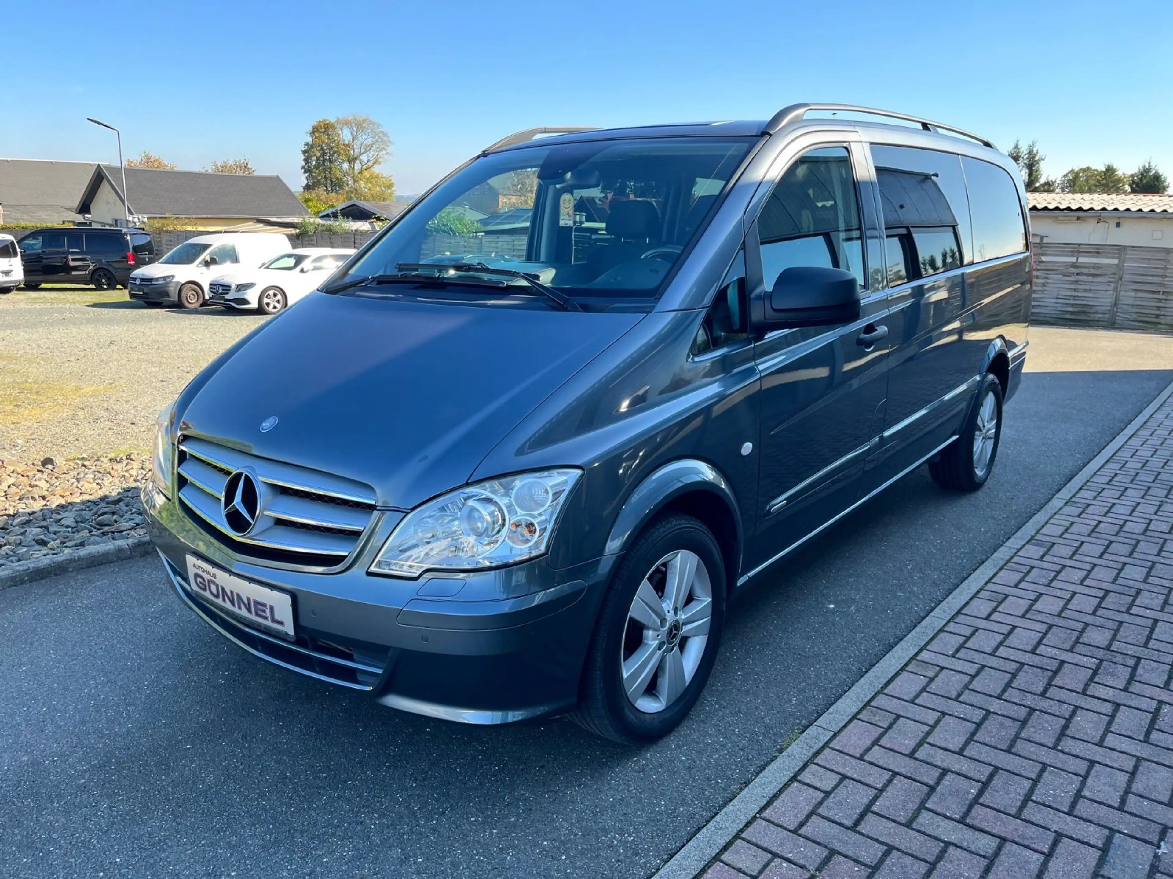 Mercedes-Benz Vito Kombi 122 CDI lang XENON-AHK-SHZ-NAVI — photo 3
