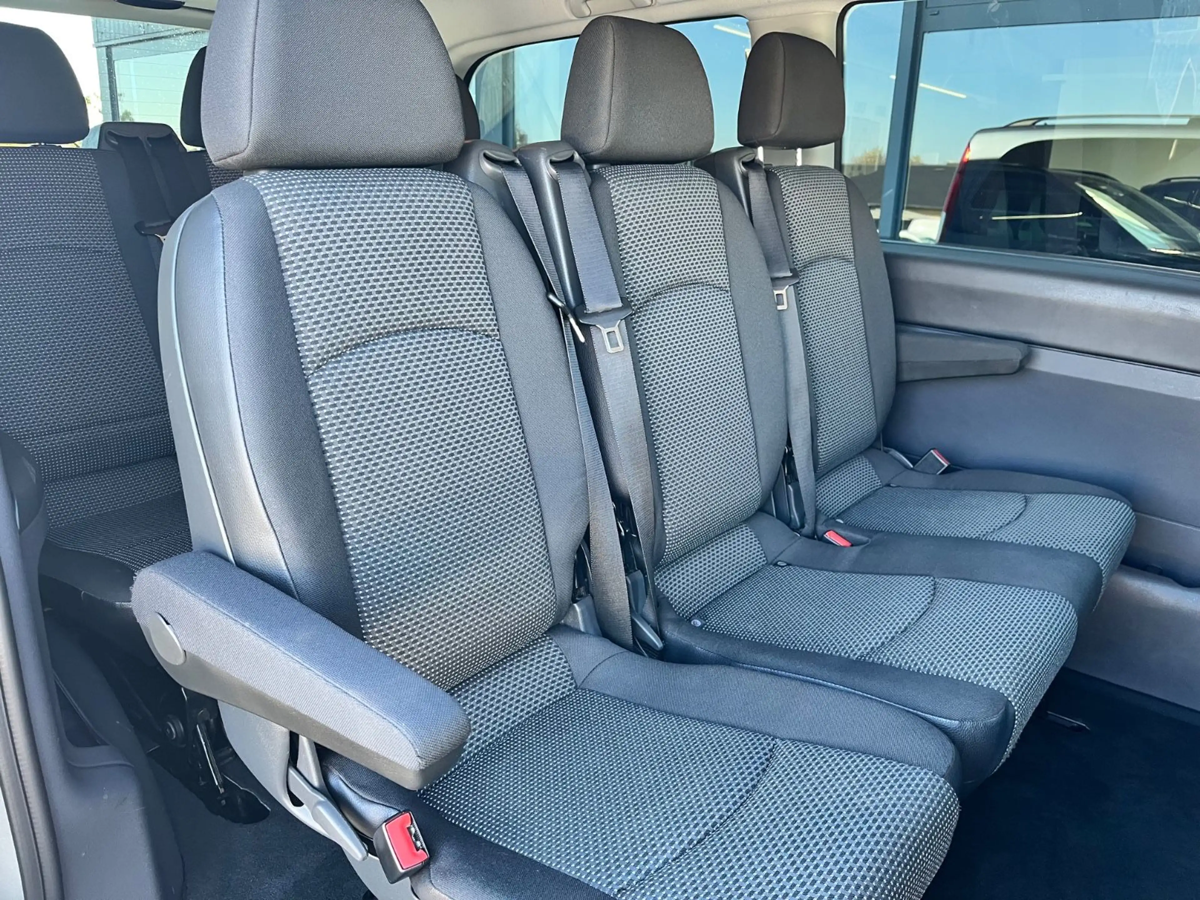 Mercedes-Benz Vito Kombi 122 CDI lang XENON-AHK-SHZ-NAVI — photo 10