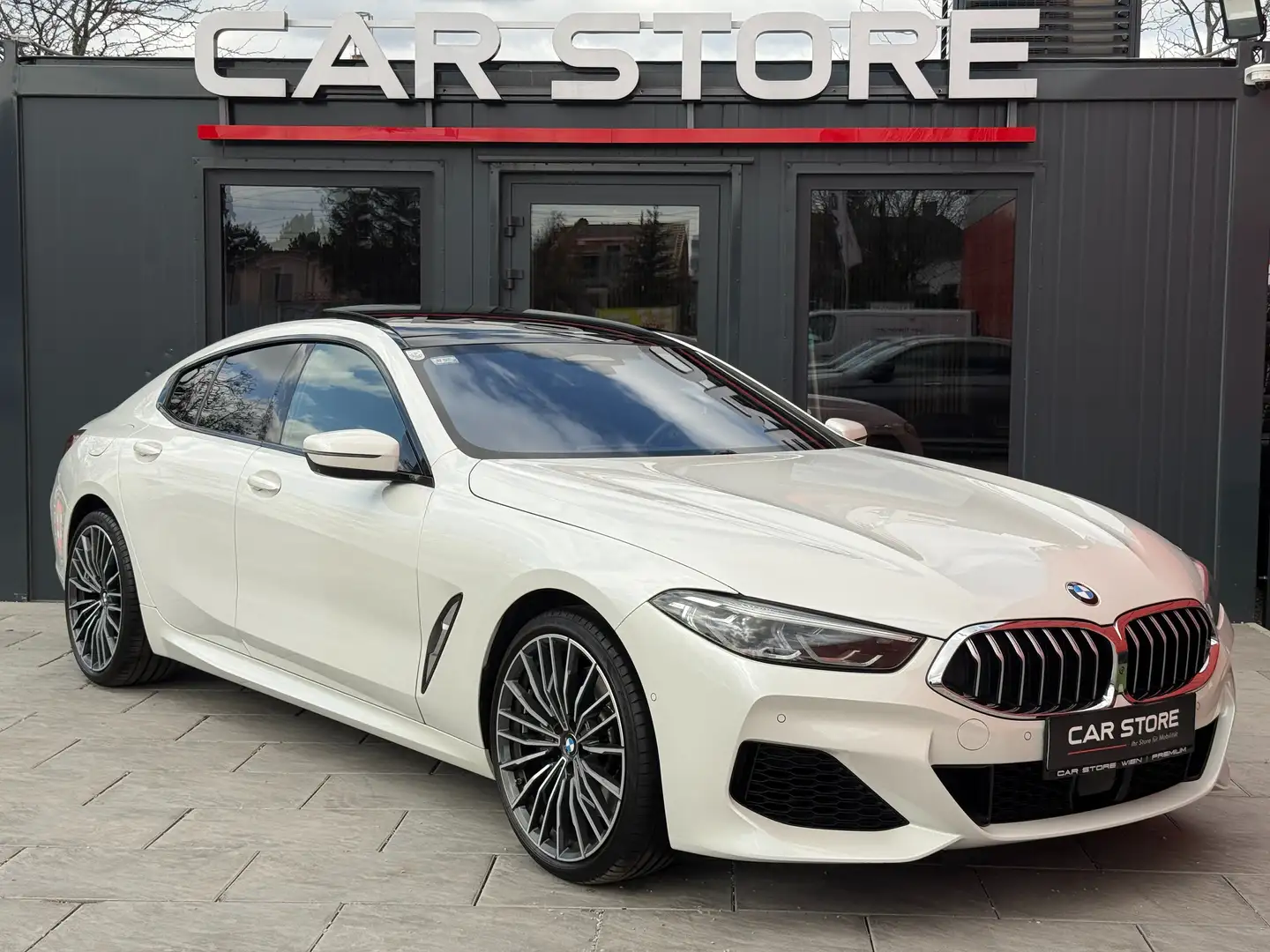 BMW 840 i|xDrive|MSport|Pano|Logic7|Sitzkü|HUD|360|Voll Weiß - 1