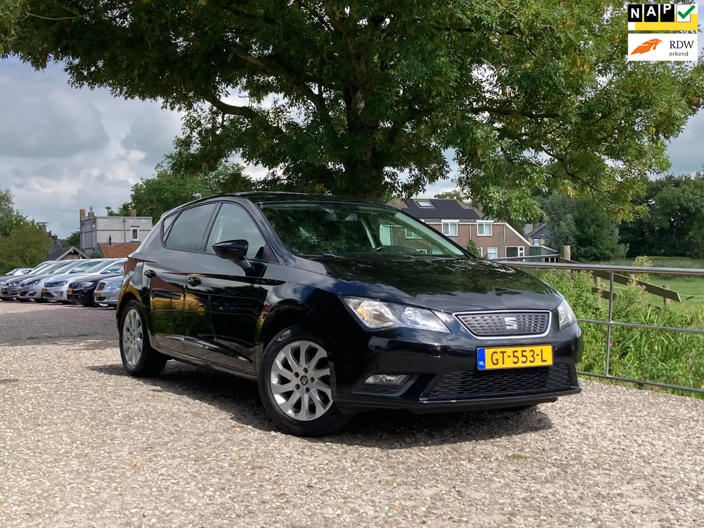 SEAT Leon 1.0 EcoTSI Style Connect | Cruise + Clima + Navi n Zwart - 1