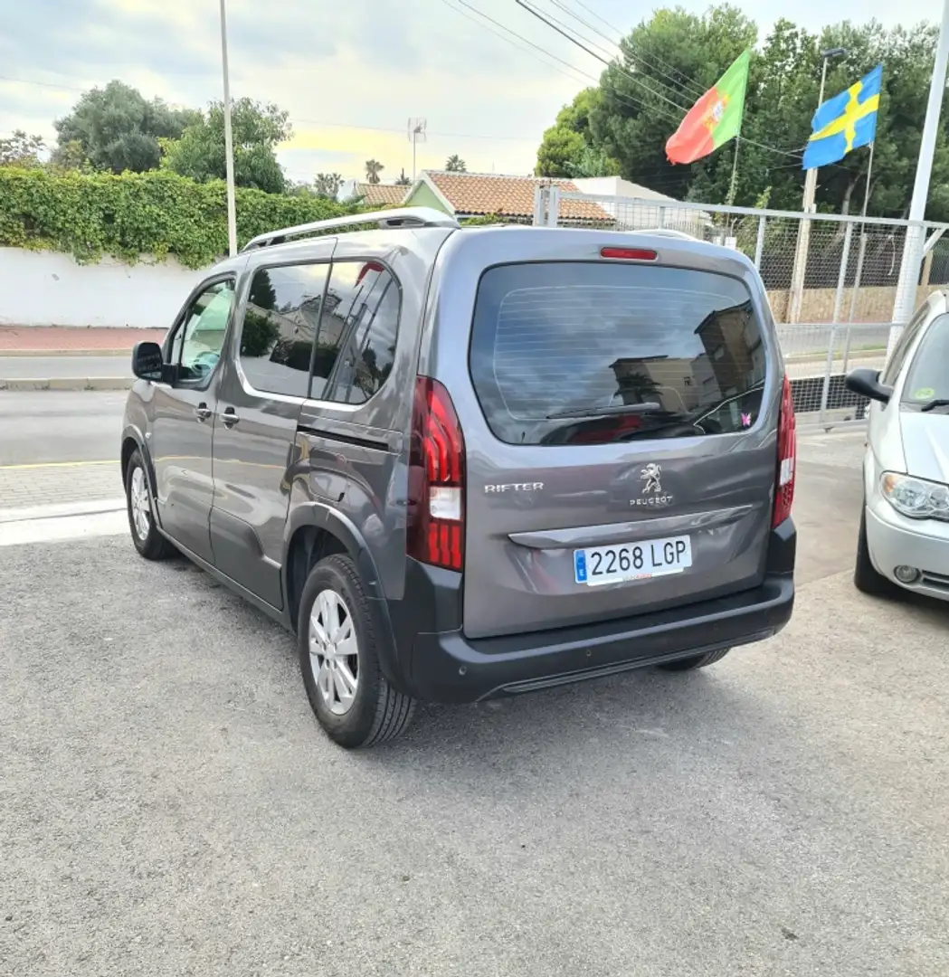 Peugeot Rifter 1.5BlueHDi S&S Long Active 130 Grau - 2