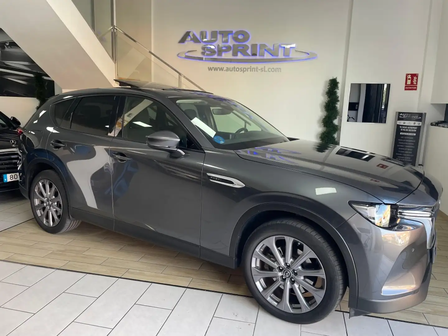 Mazda CX-60 2.5L e-Skyactiv-G PHEV Exclusive-Line AWD Gris - 2