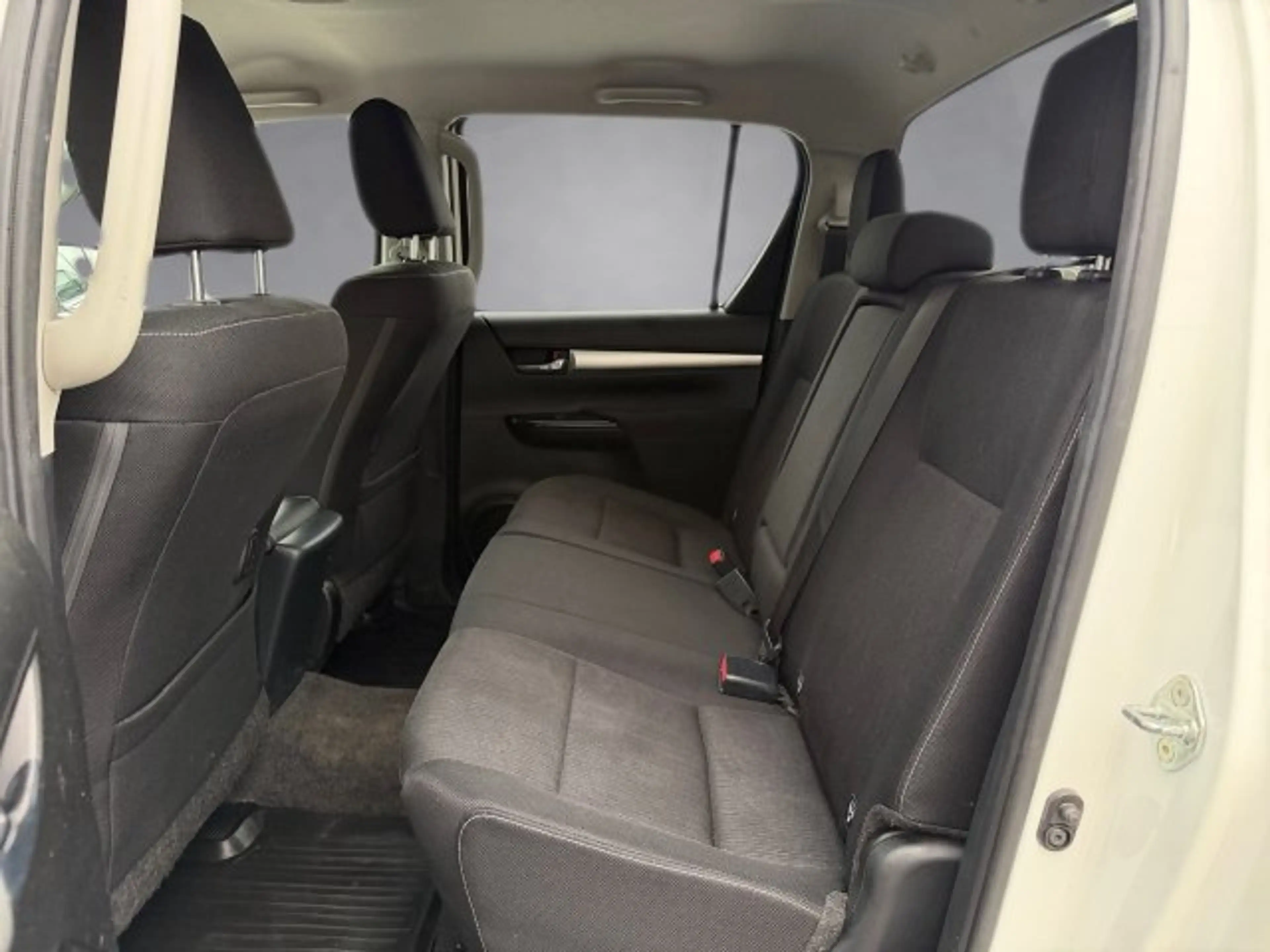 Toyota Hilux DK Active 2,4D — photo 4