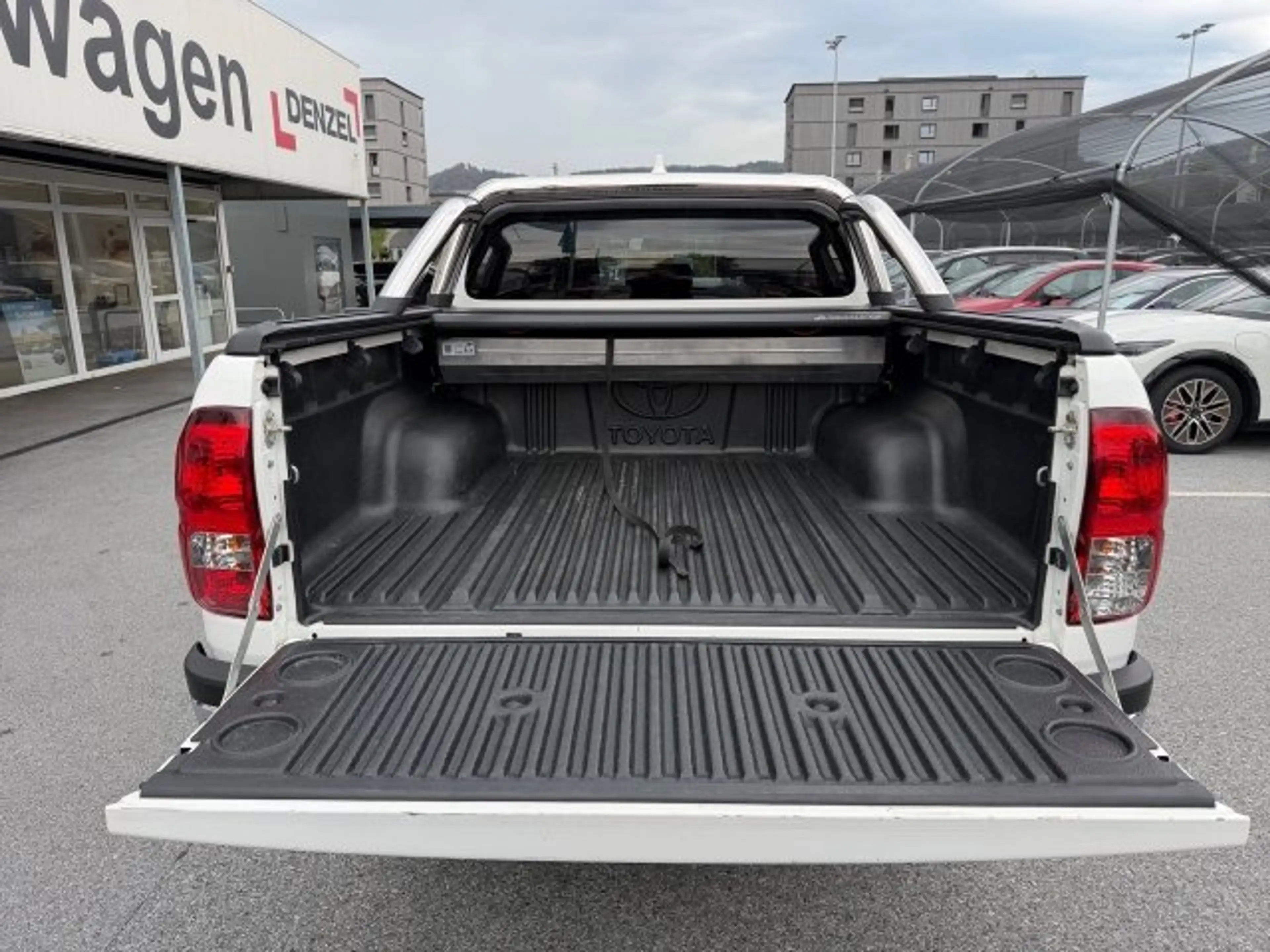 Toyota Hilux DK Active 2,4D — photo 5