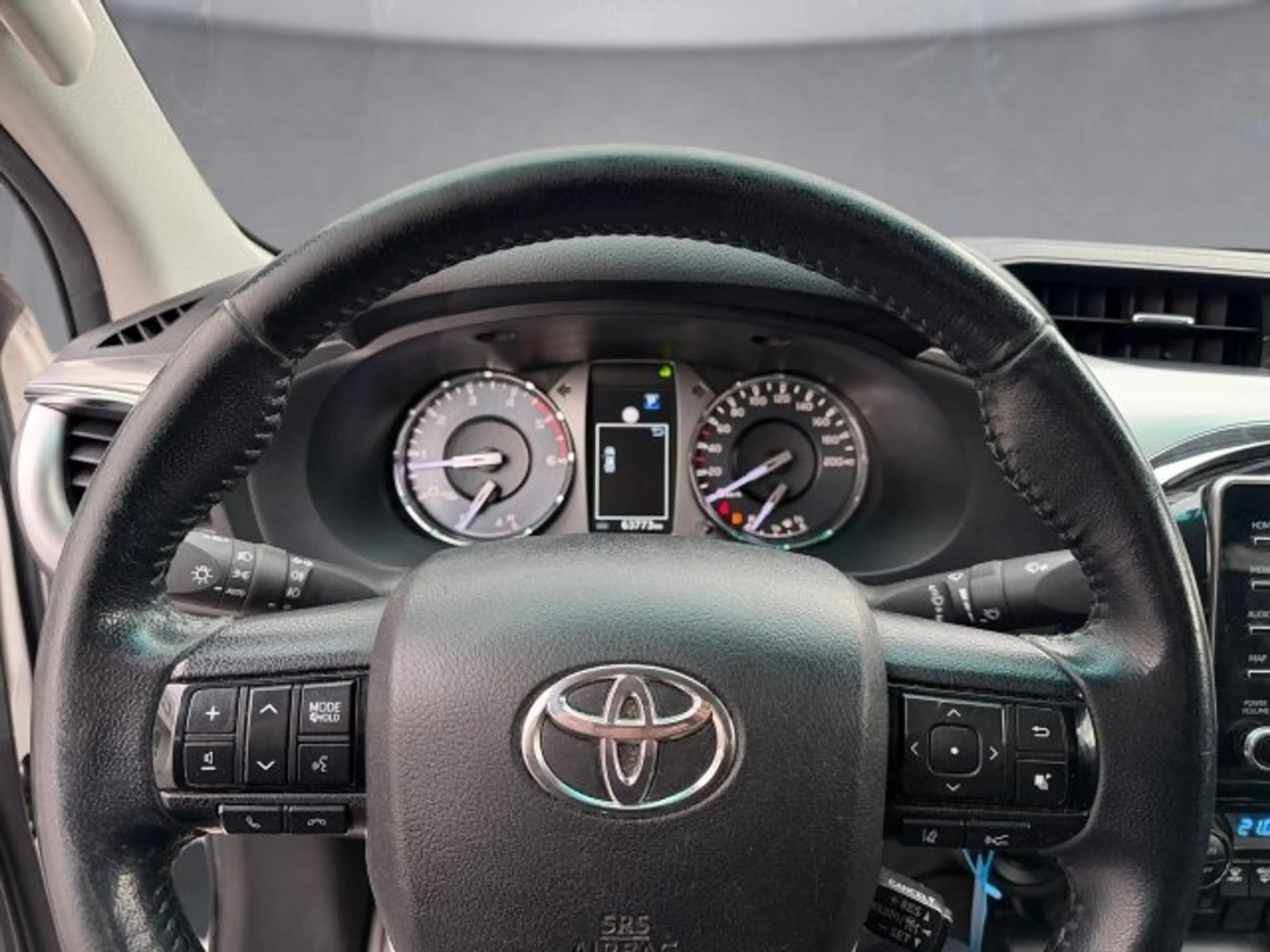 Toyota Hilux DK Active 2,4D — photo 2