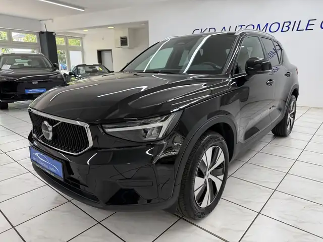 Volvo XC40 view 5