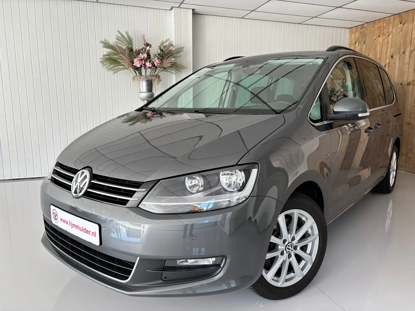 Volkswagen Sharan 1.4 TSI, 7 PERSOONS, AUTOMAAT, NAVI, PDC V + A, DE Grau - 1