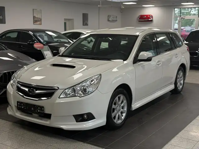 Subaru Legacy Trend | SCHECKHEFTGEPFLEGT | SERVICE + TÜV NEU |
