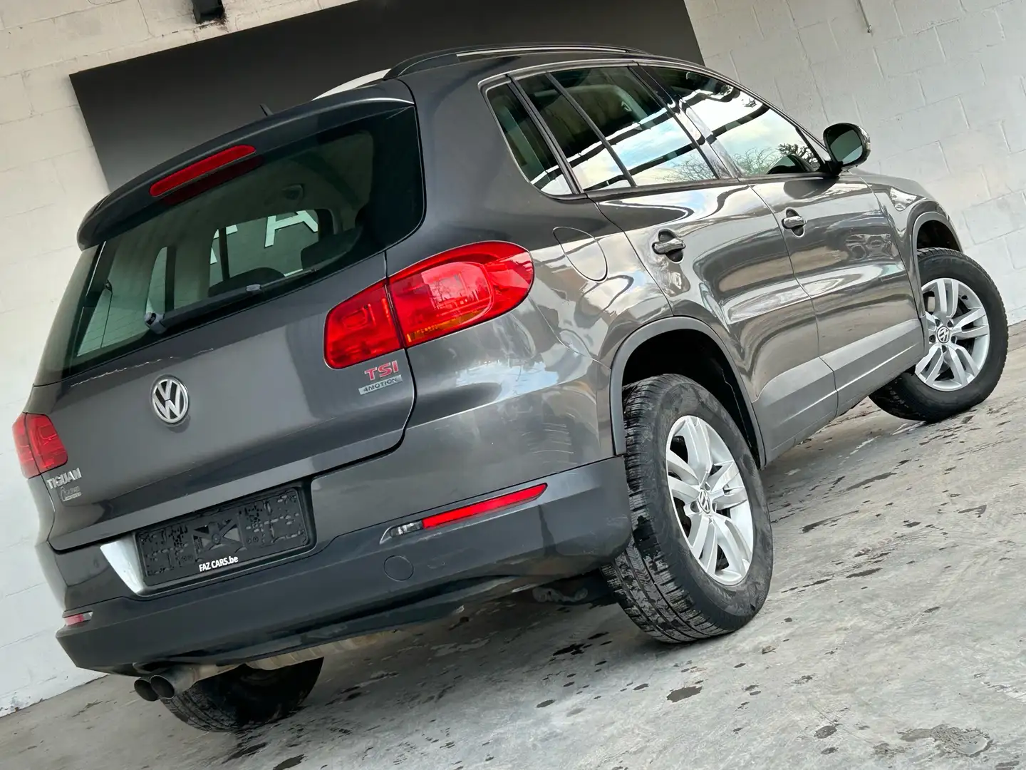 Volkswagen Tiguan 1.4 TSI 4Motion * 1ER PROP + CLIM + JANTES * Grijs - 2