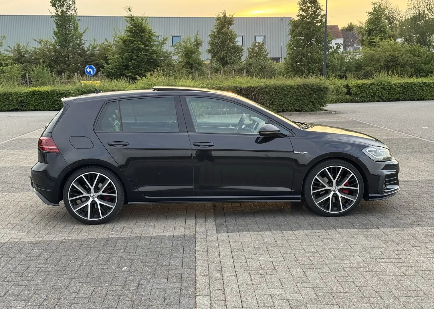 Volkswagen Golf GTD 2.0 CR TDi BMT DSG - 2