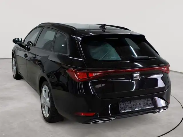 SEAT Leon view 5