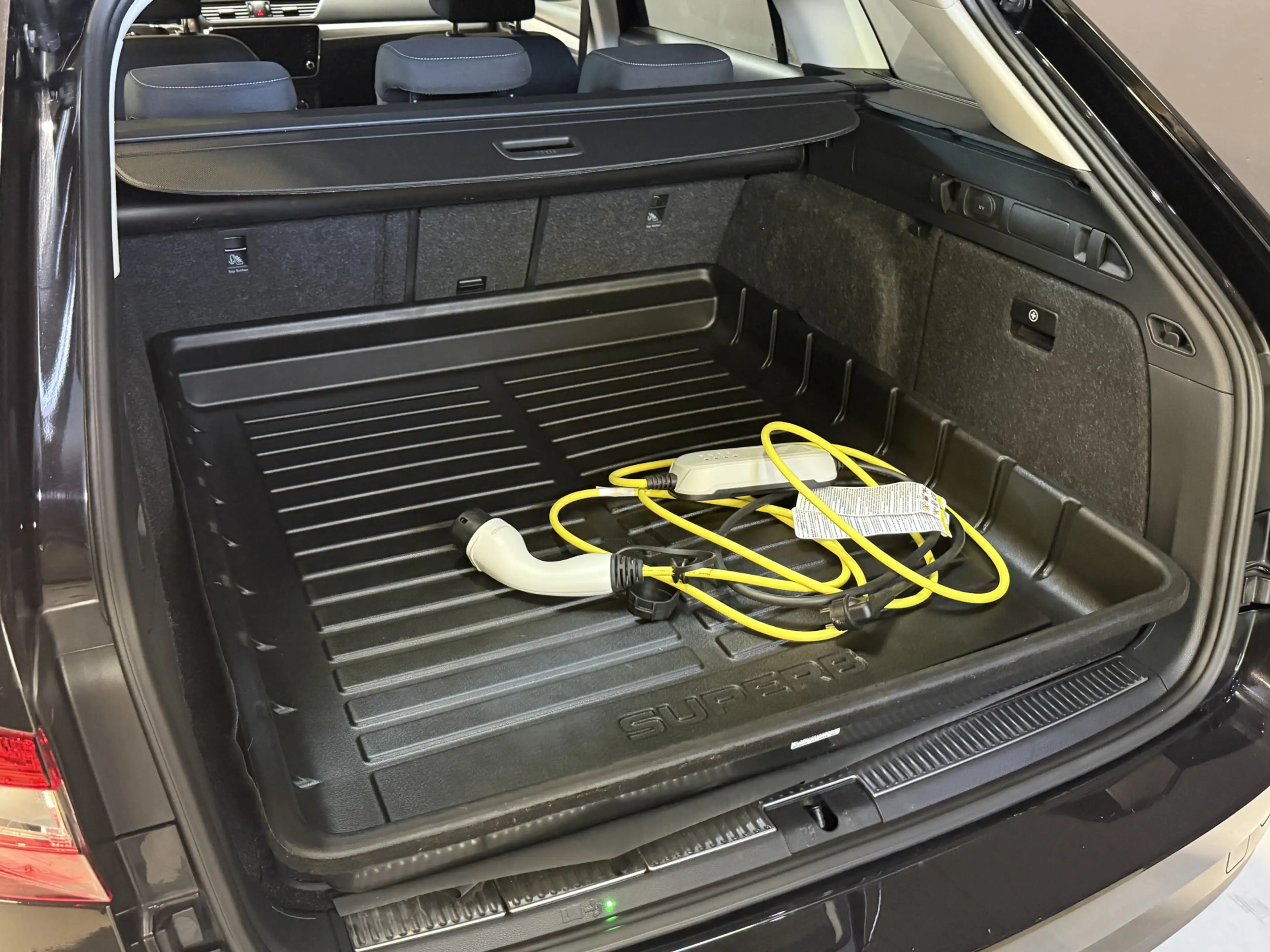 Skoda Superb Combi 1.4 TSI iV Business Edition Plus | Trekhaak — photo 11