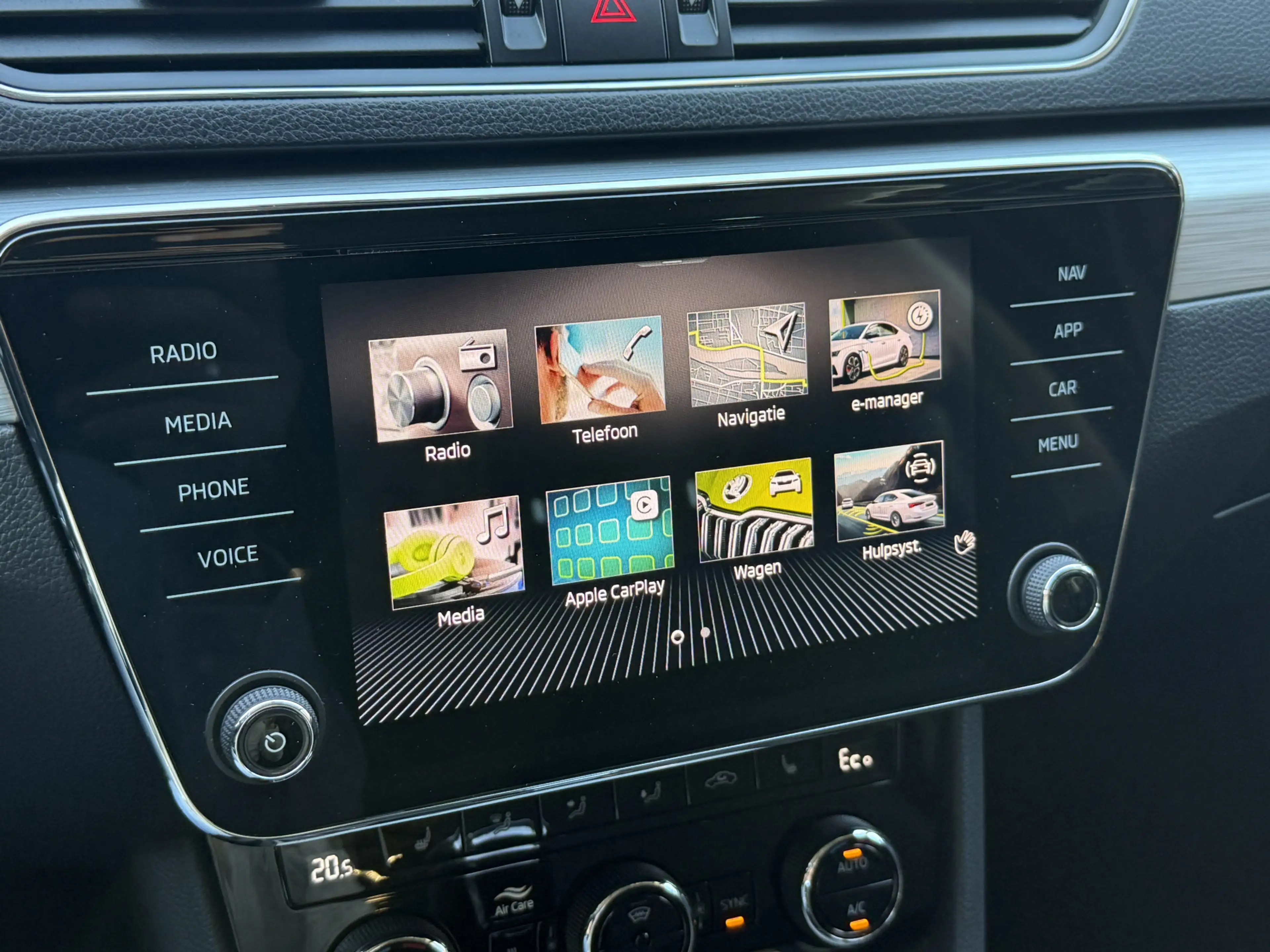 Skoda Superb Combi 1.4 TSI iV Business Edition Plus | Trekhaak — photo 36