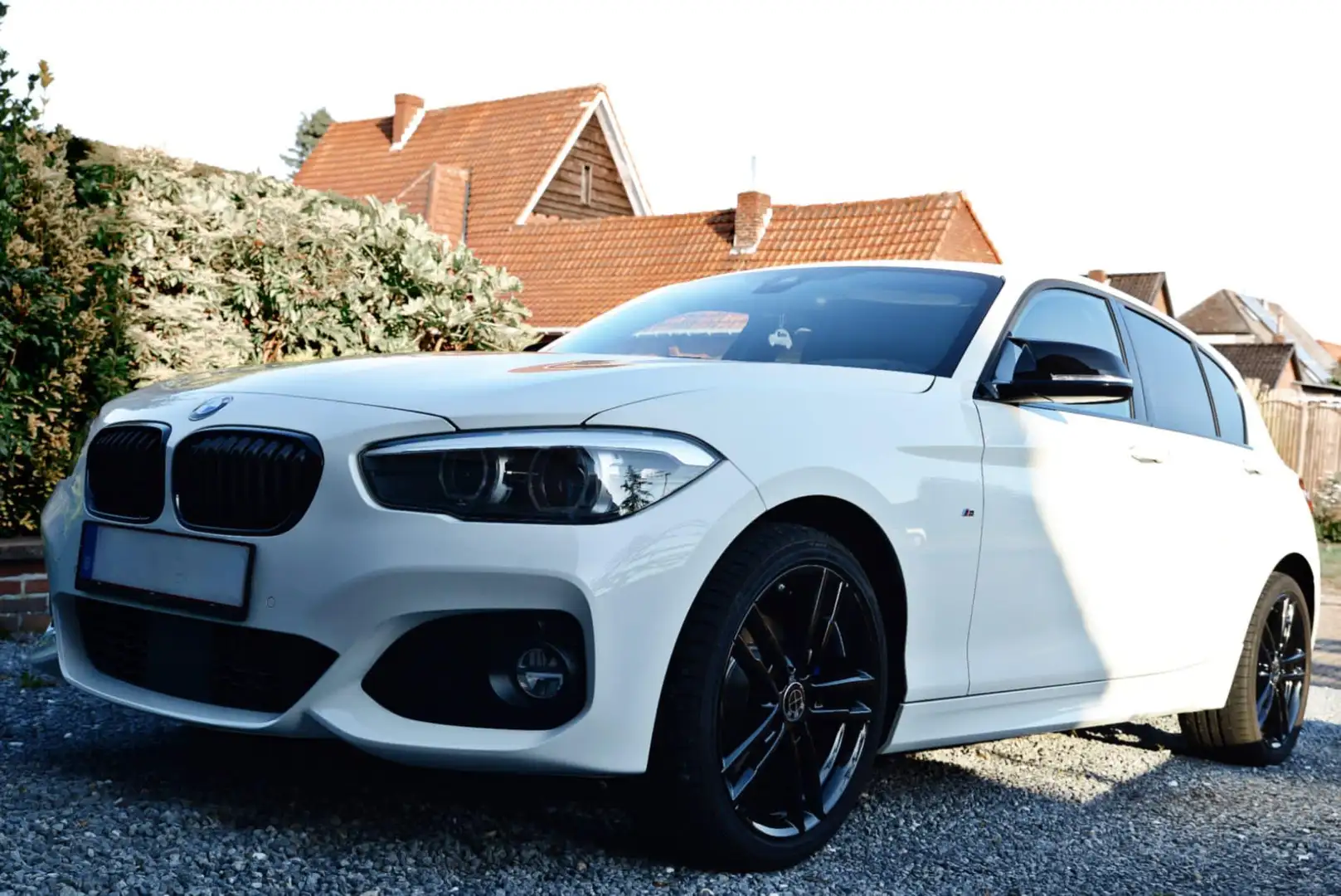 BMW 120 120d xDrive Aut. Sport Line Blanc - 2