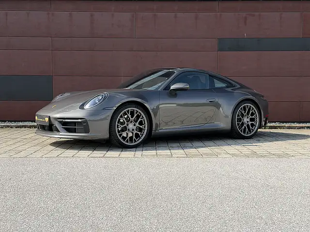 Porsche 992 911 992 Carrera 4 PDK SAGA, Sitzlüftung, Sportd...
