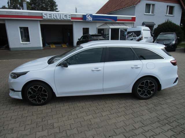 Kia Ceed SW / cee'd SW Edition 30 SITZ-LENKRADHEIZUNG KLIMAAUTOMATIK NAVI