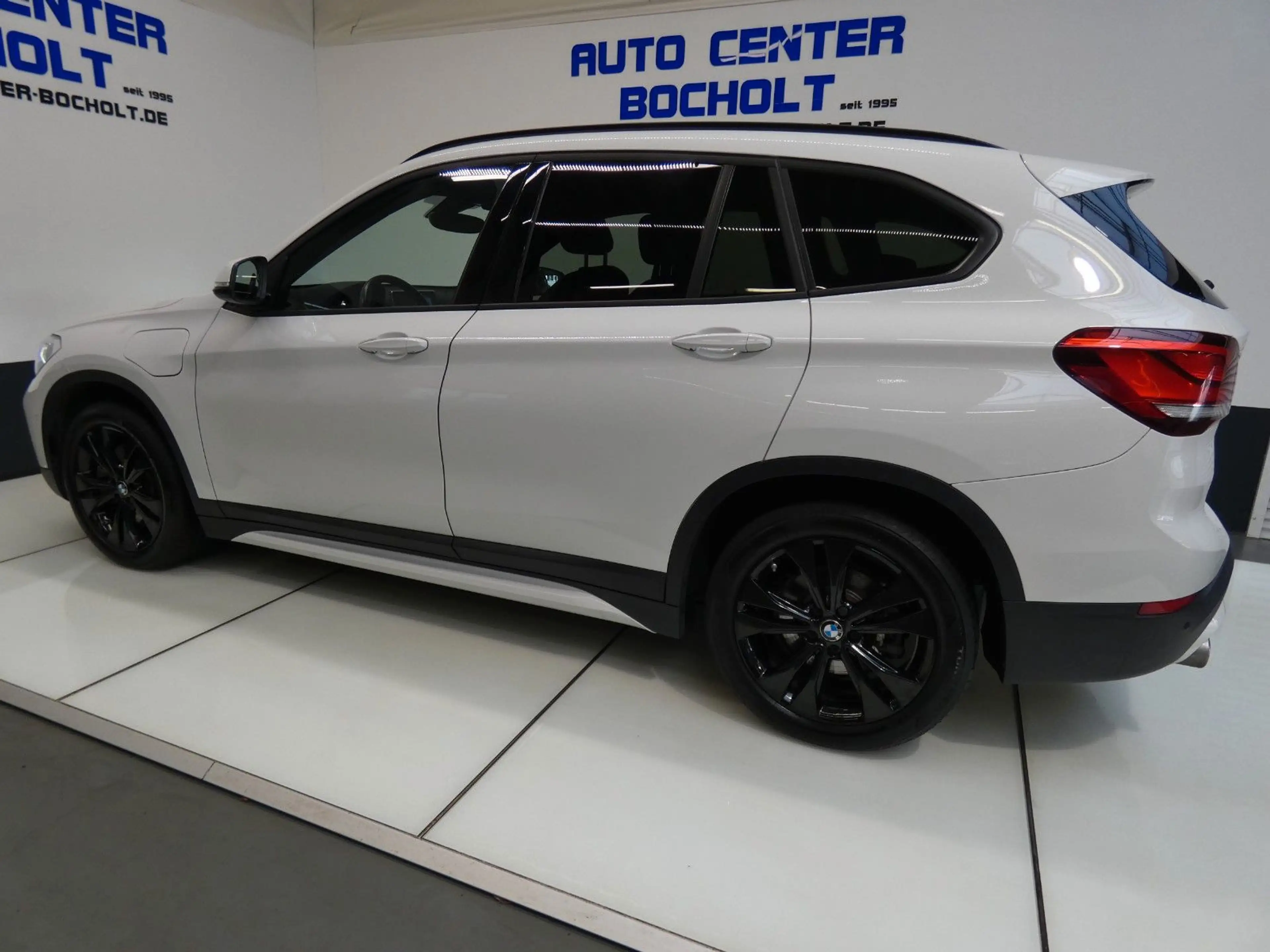 BMW X1 xDrive 25 e Sport Line*Aut*Navi*RFKamera*PDC — photo 12