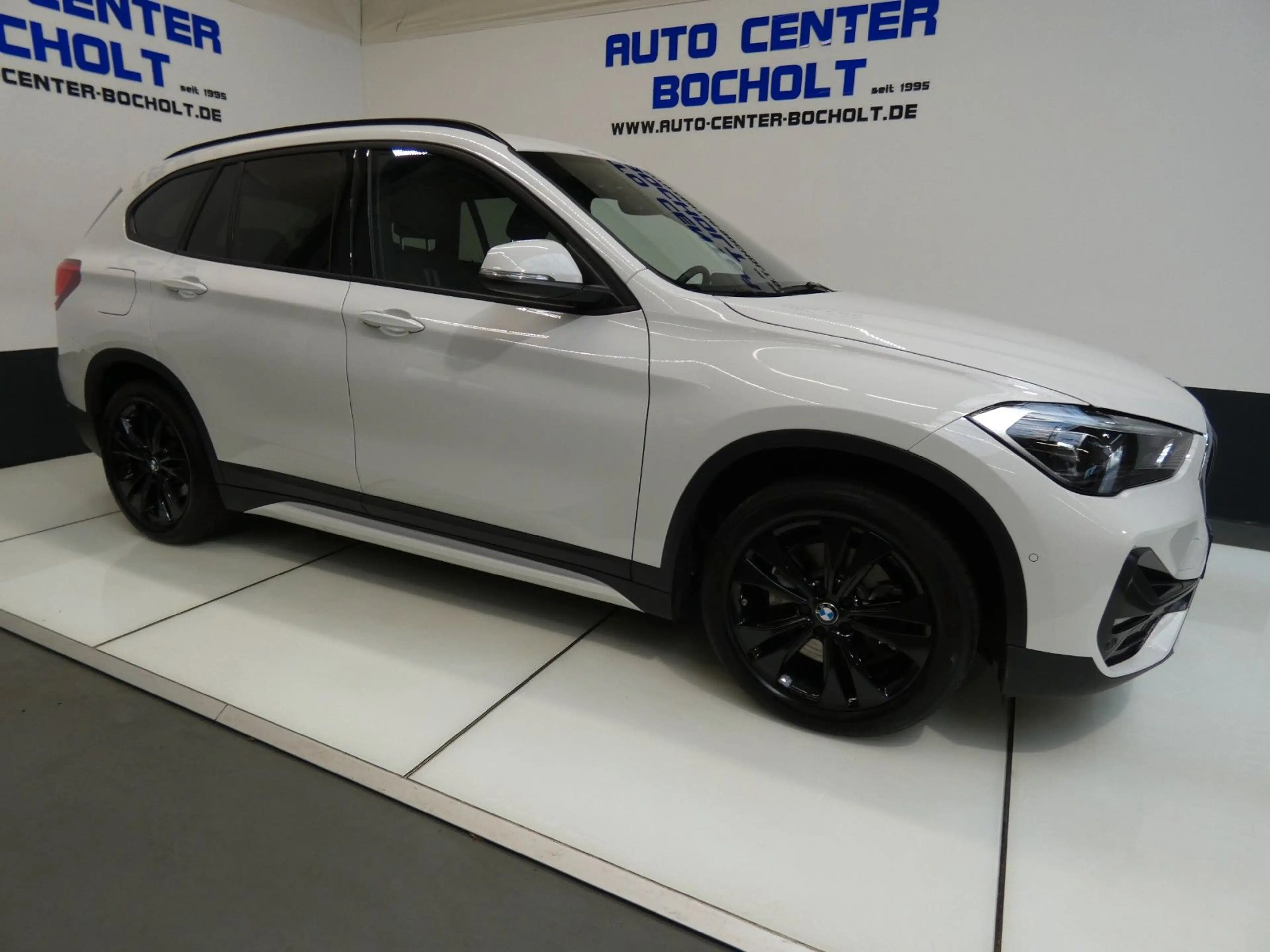 BMW X1 xDrive 25 e Sport Line*Aut*Navi*RFKamera*PDC — photo 4