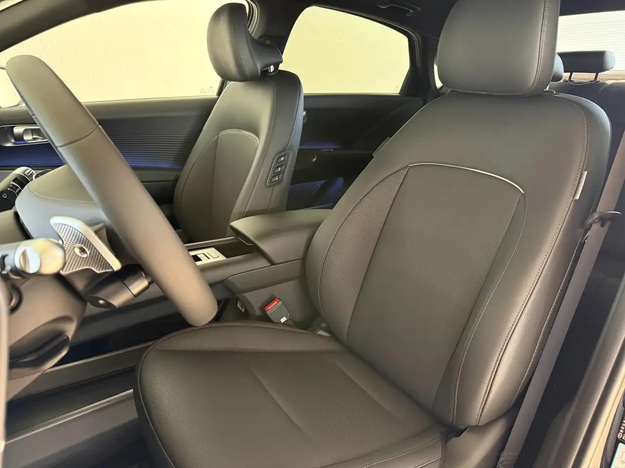 Hyundai Ioniq Top Line Long Range 77,4 kWh 4WD 239 kW (325 PS..., миниатюра 9