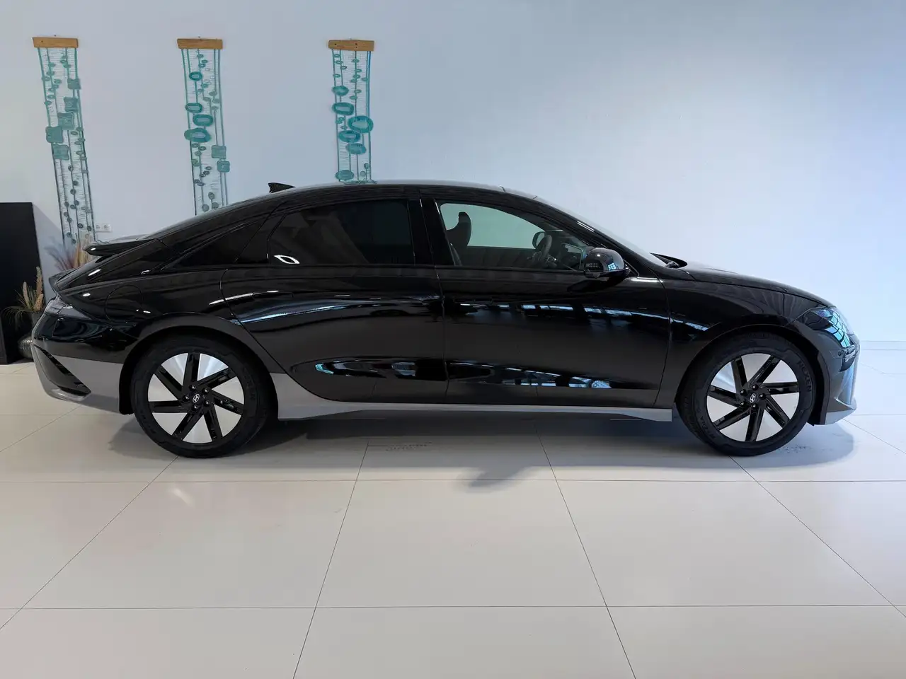 Hyundai Ioniq Top Line Long Range 77,4 kWh 4WD 239 kW (325 PS..., миниатюра 4
