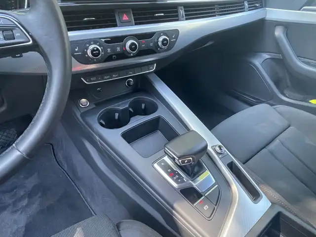 Audi A4 view 15