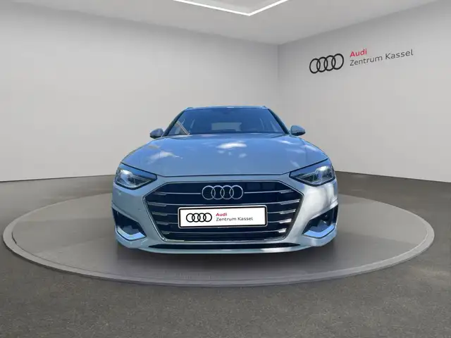 Audi A4 view 10