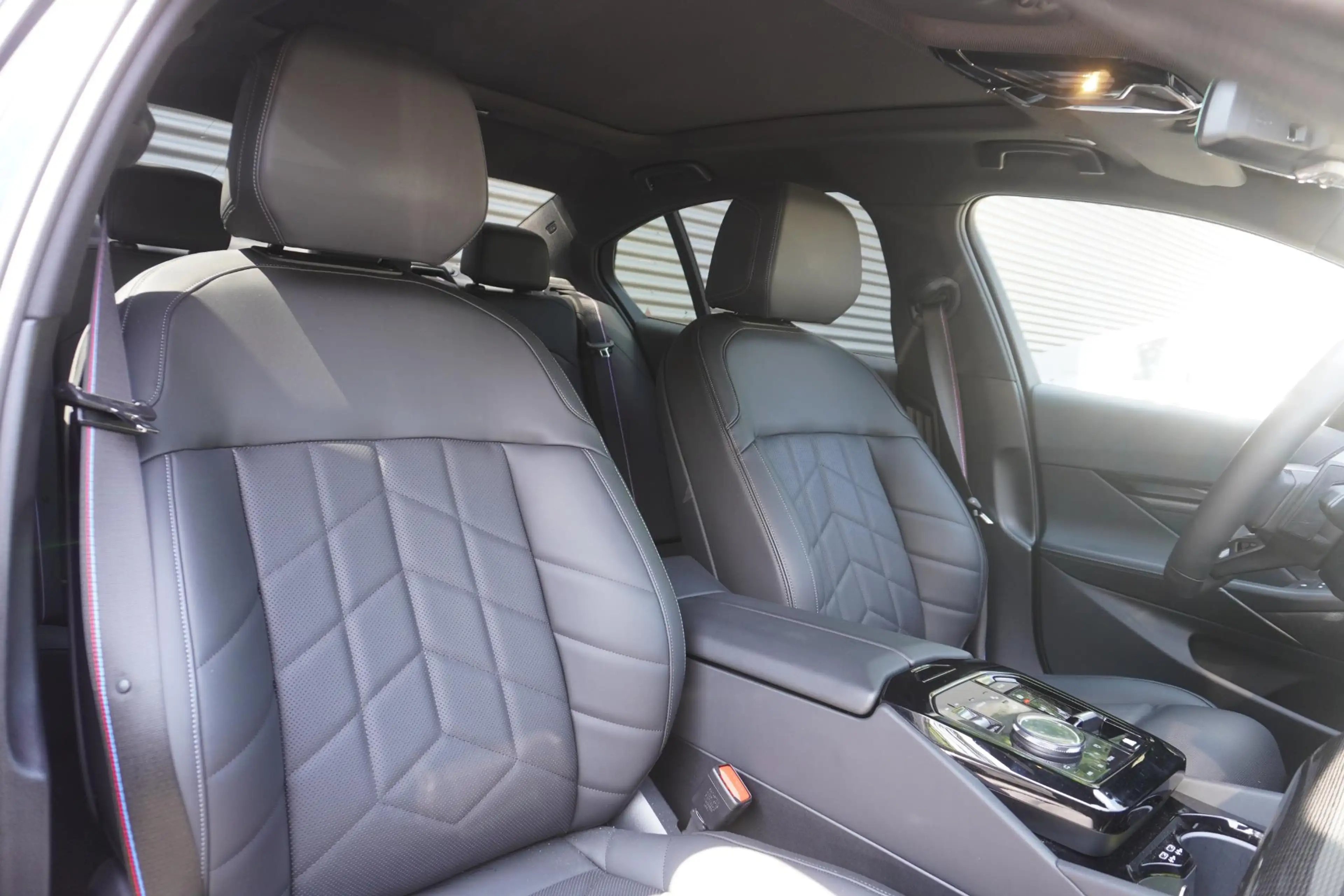 BMW 550 5 Serie 550e xDrive | M Sportpakket Pro | Comfort — photo 9