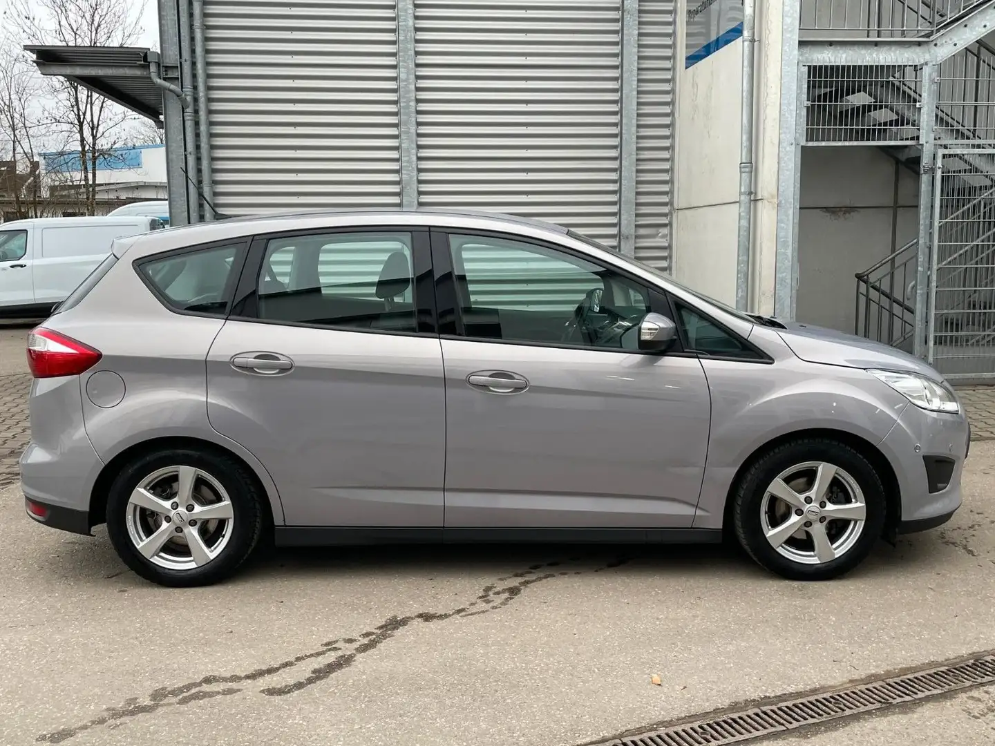 Ford C-Max Trend 1,6 Tdci *Klimaautomatik* TÜV 01/26* Argent - 2