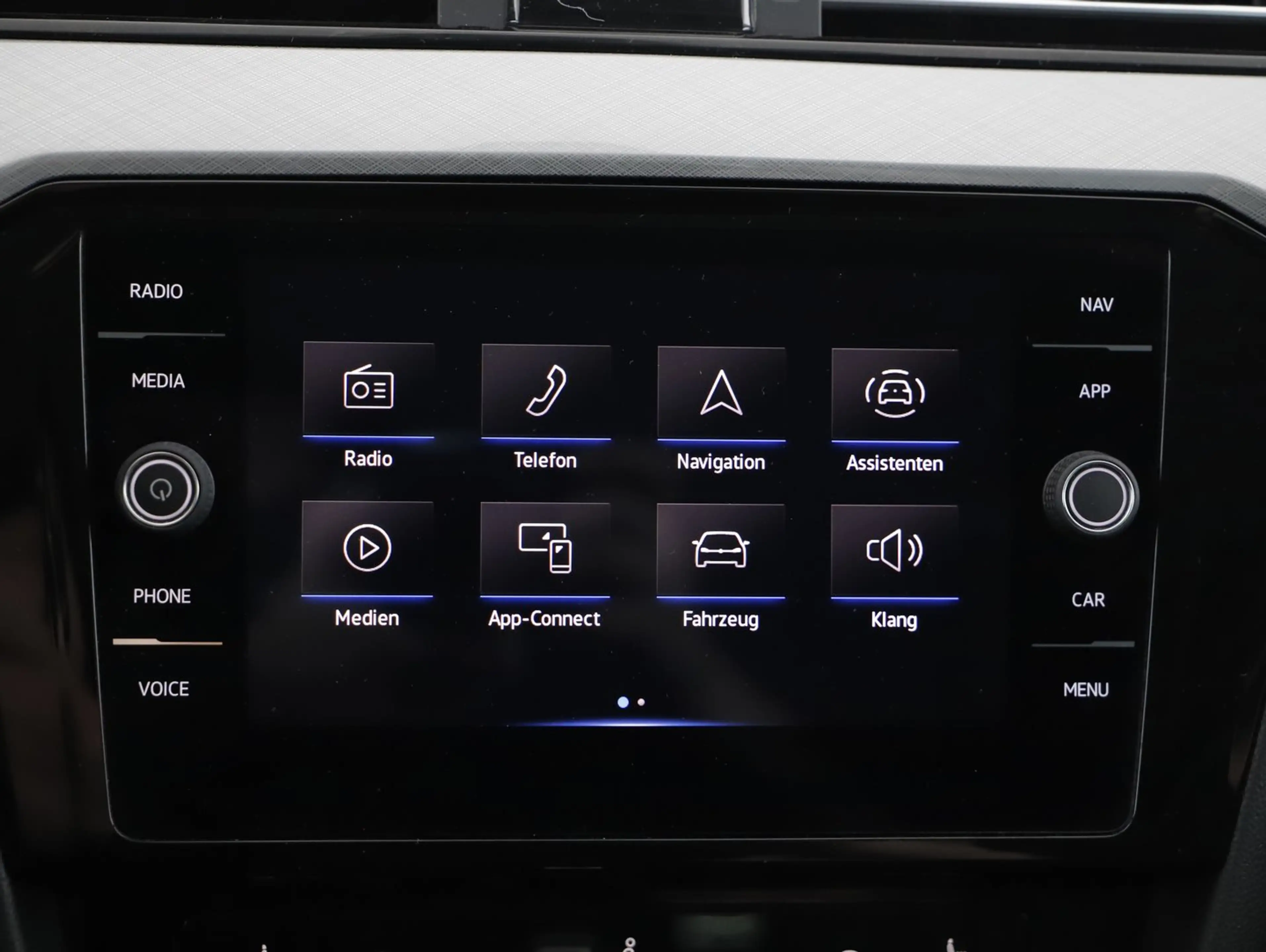 Volkswagen Passat Variant Business TDI 4MOTION DSG — photo 9