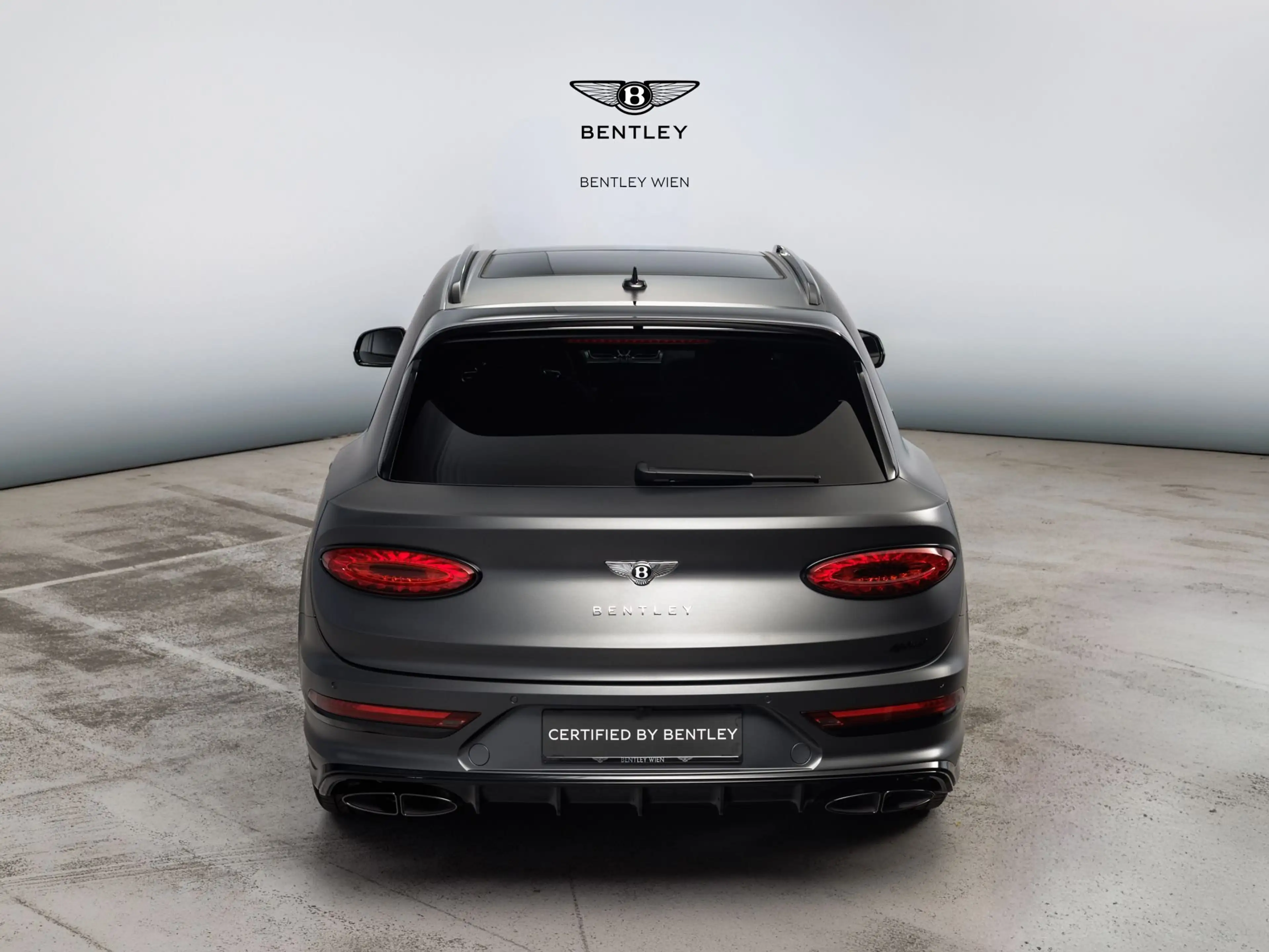 Bentley Bentayga V6 S Hybrid — photo 6