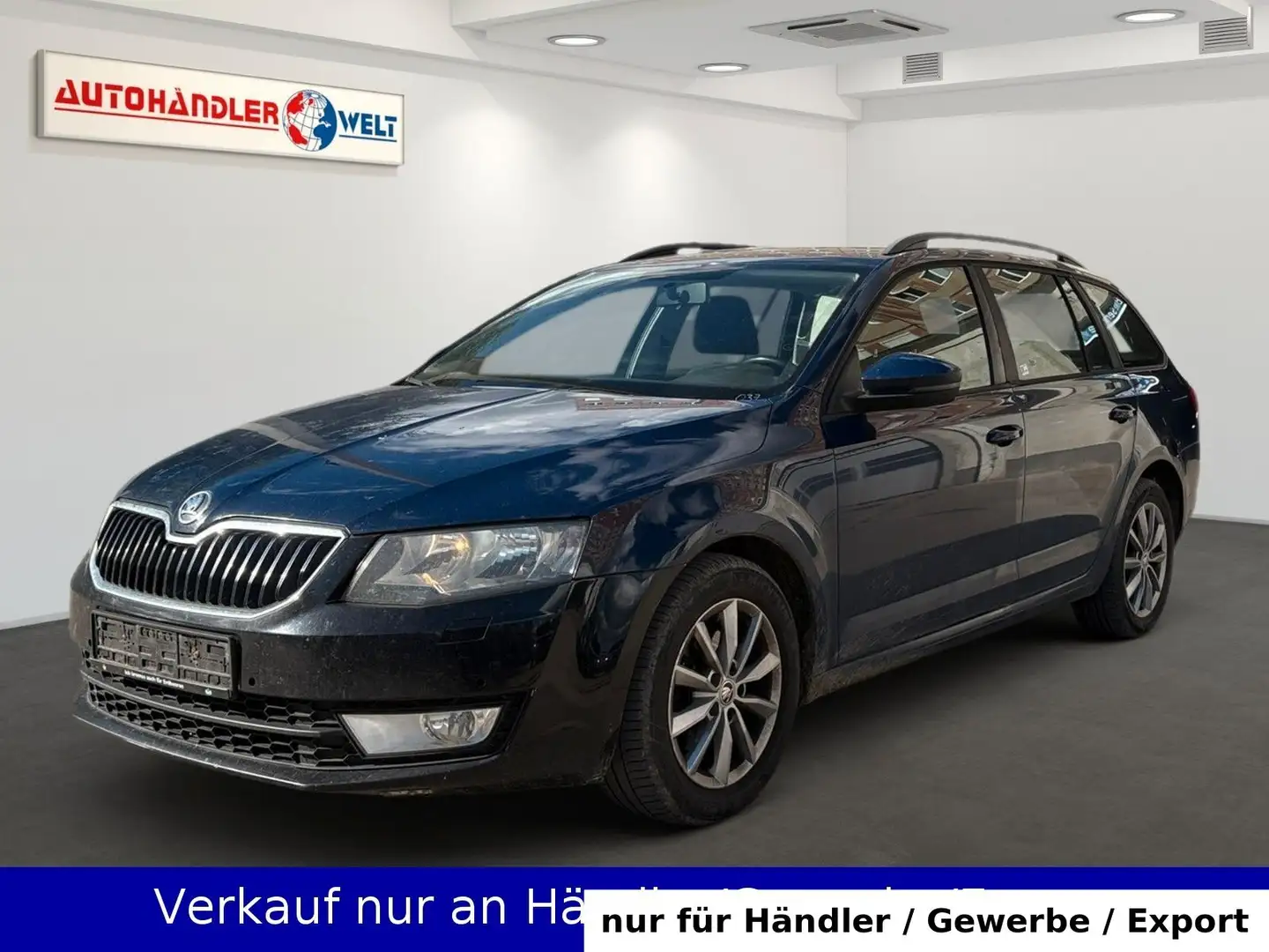 Skoda Octavia Kombi 1.6 TDI Klimaanlage SHZ AHK Modrá - 1