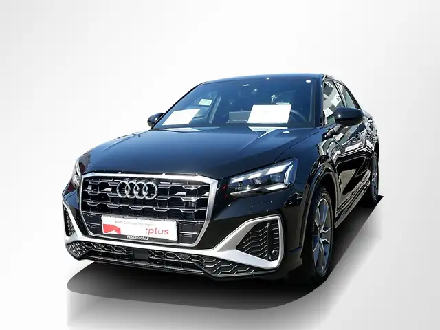 Audi Q2 view 11