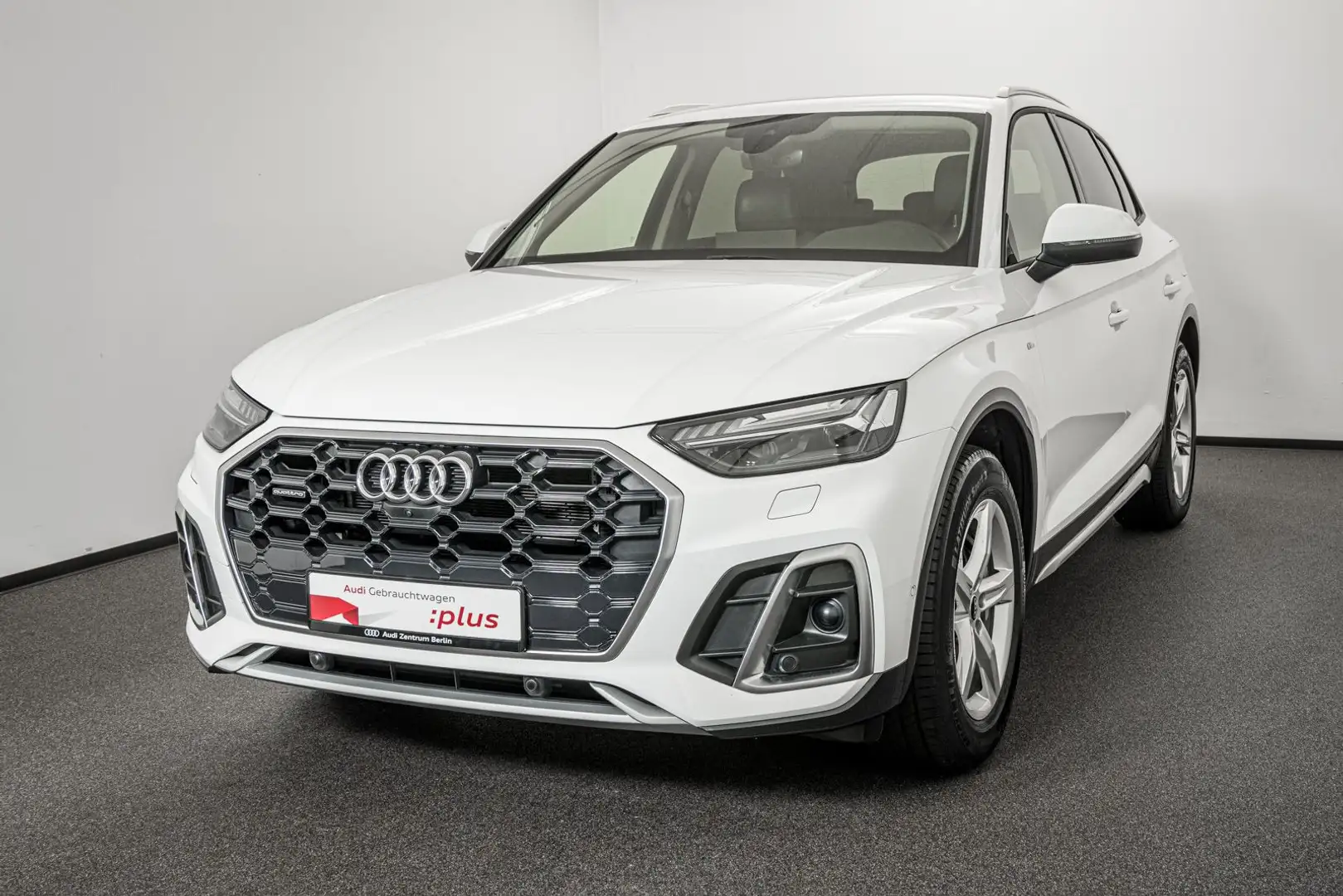 Audi Q5 S line 55 TFSI e quattro S tronic Weiß - 2