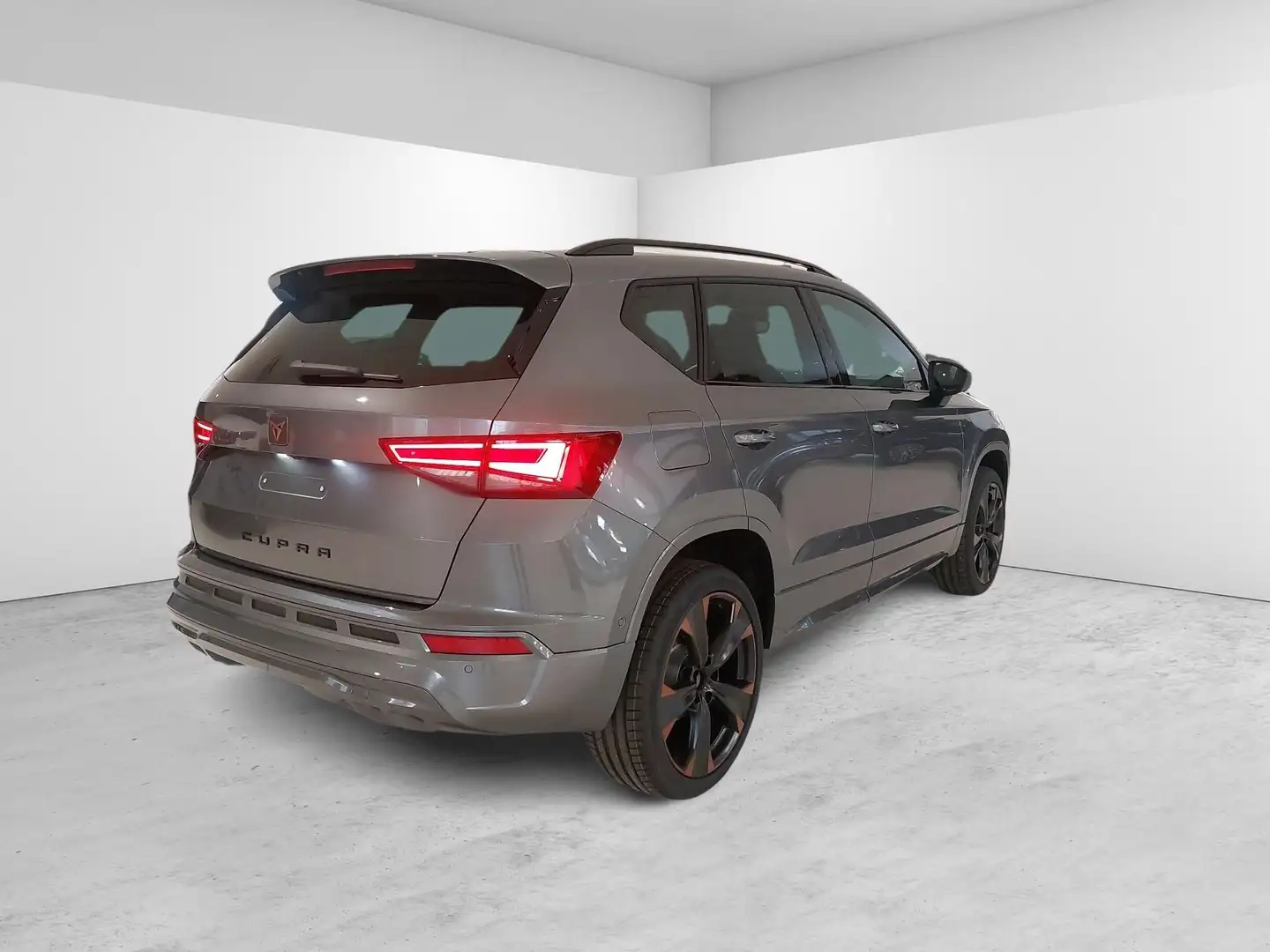 CUPRA Ateca 1.5 TSI 150cv DSG MY24 siva - 2