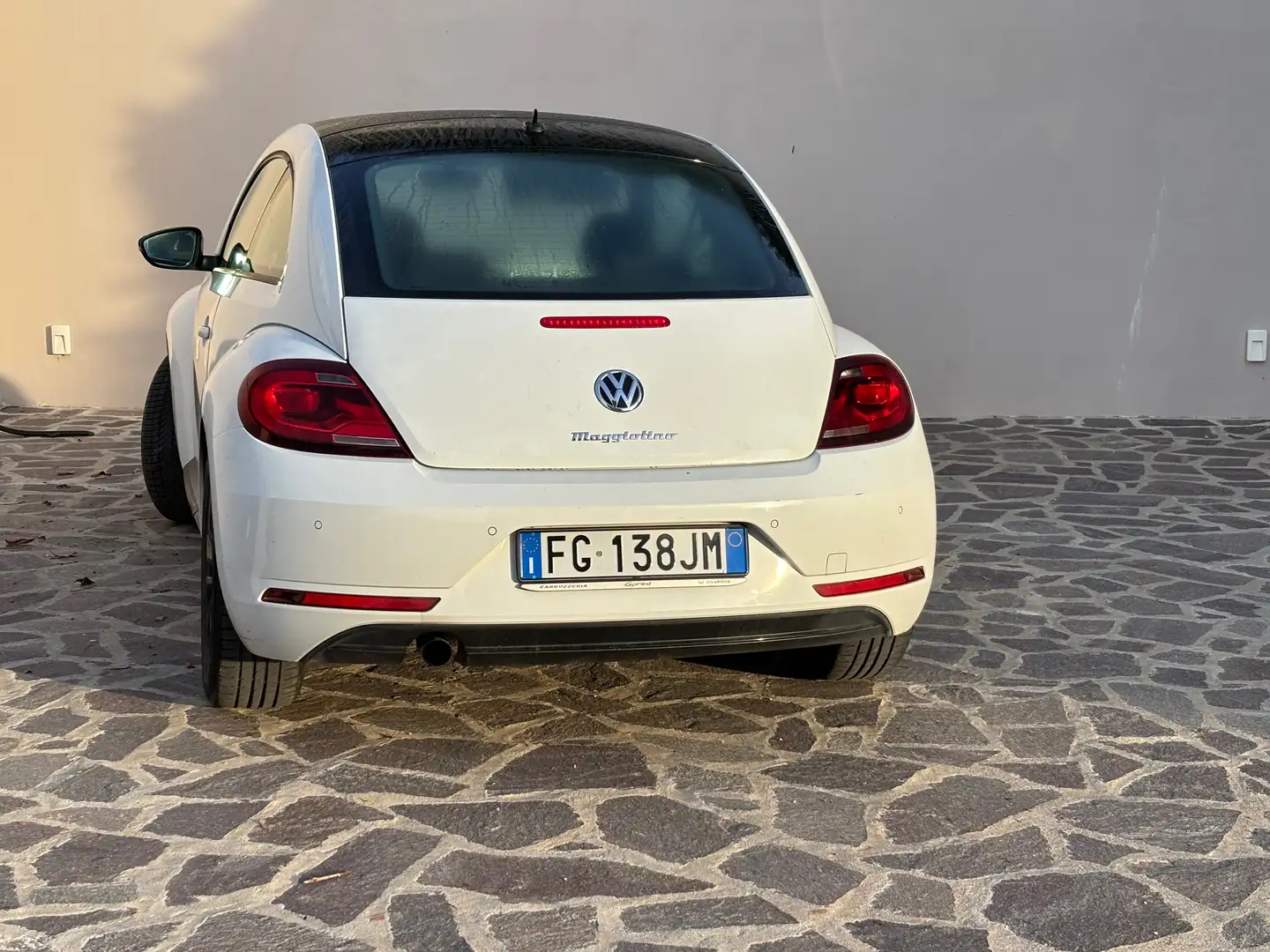 Volkswagen Maggiolino Maggiolino 2017 1.2 tsi Design 105cv Bianco - 1