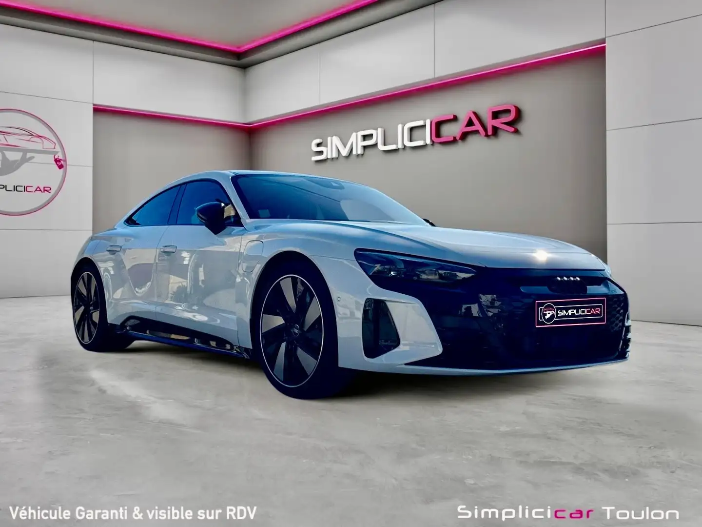 Audi e-tron GT Avus Grau - 1