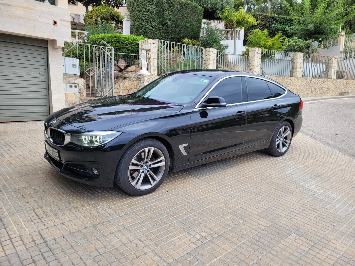 BMW 320 320d xDrive GT Aut. Sport Line - 2