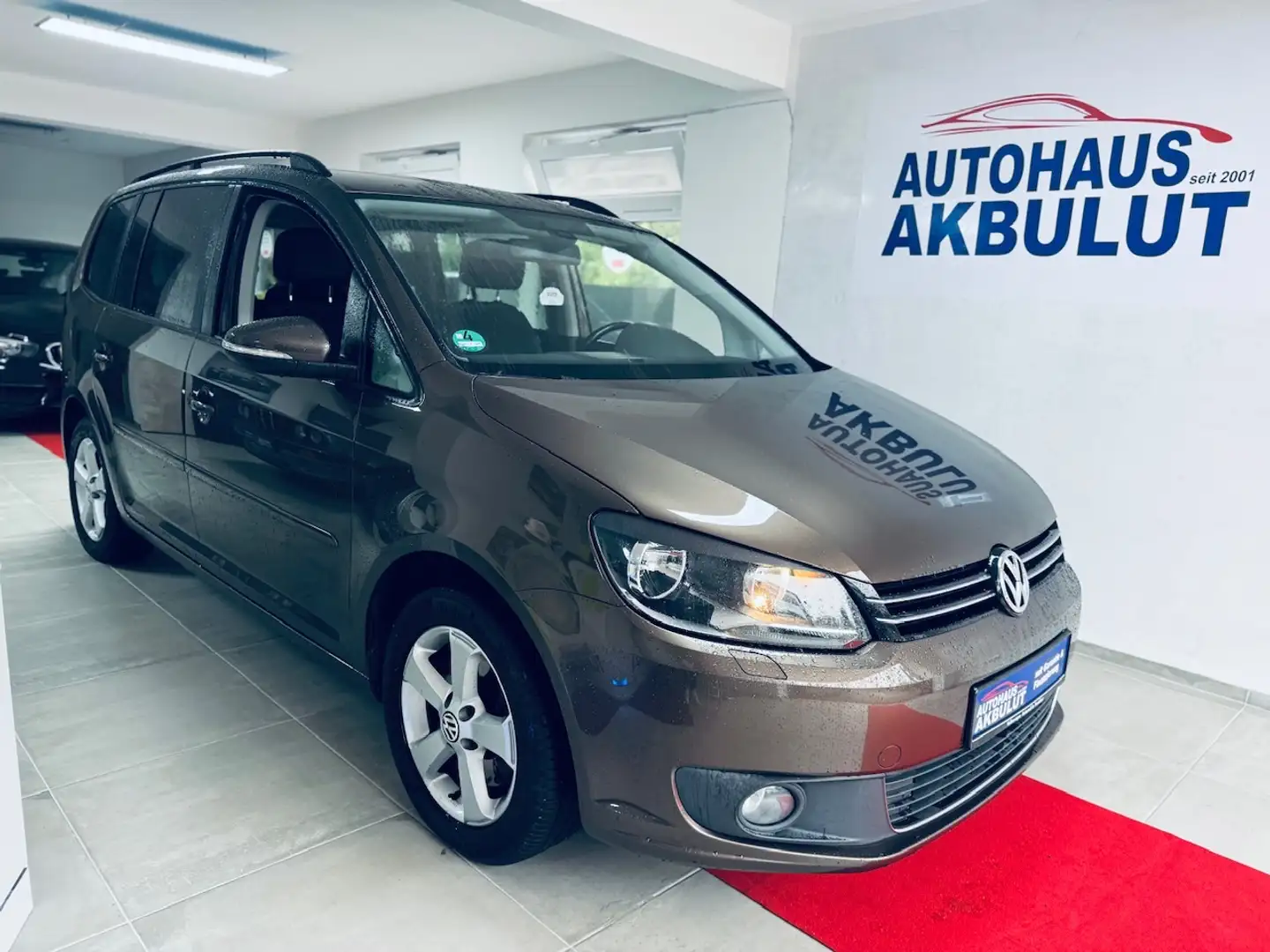 Volkswagen Touran Comfortline*Finanzierung+Garantie+Inspektion* Brun - 1