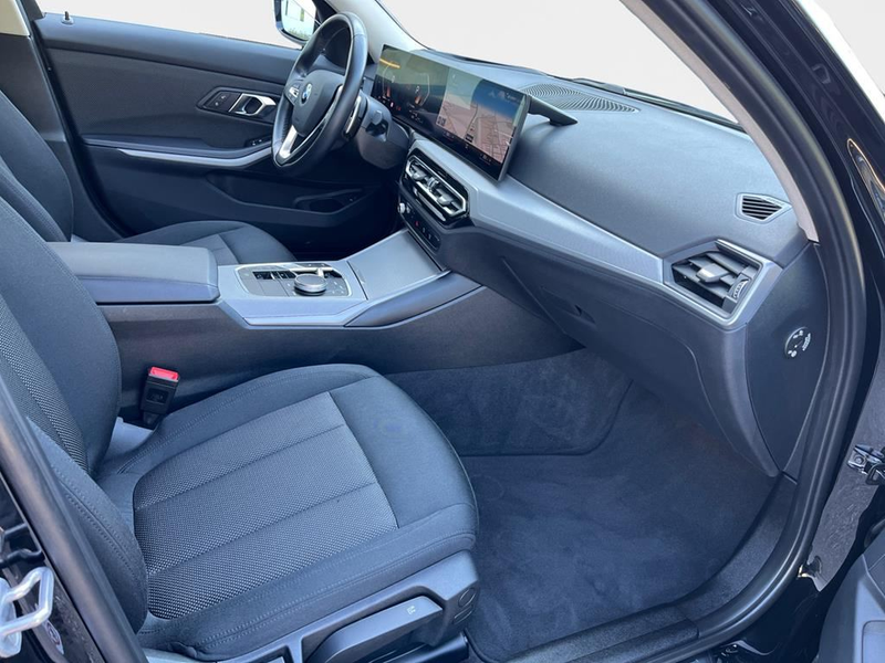 BMW 318 — photo 13