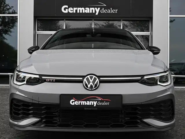 Volkswagen Golf view 5