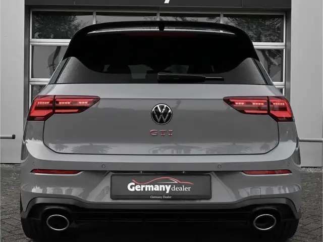 Volkswagen Golf view 6